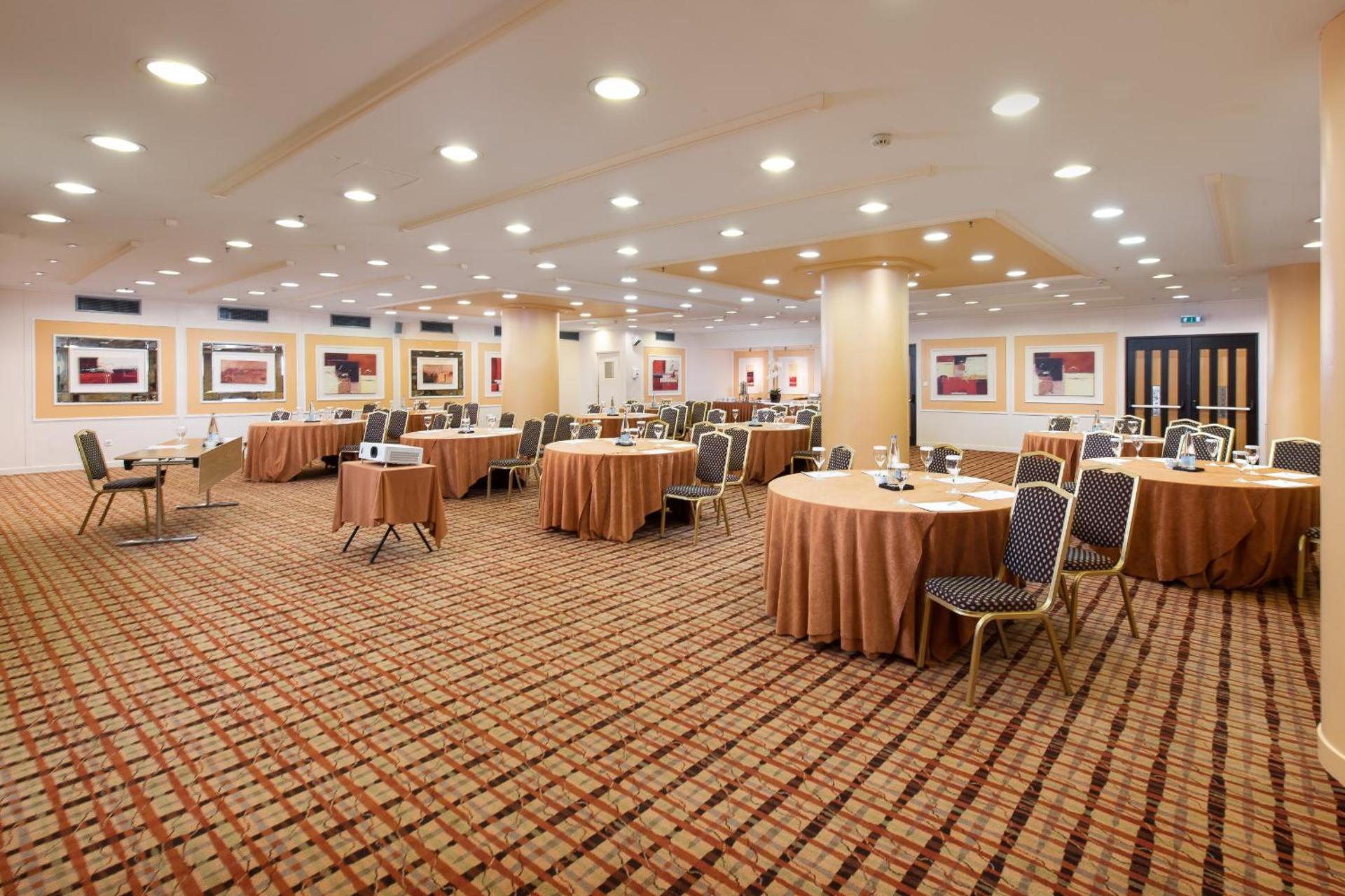 Crowne Plaza Athens City Centre by IHG - Photo 114