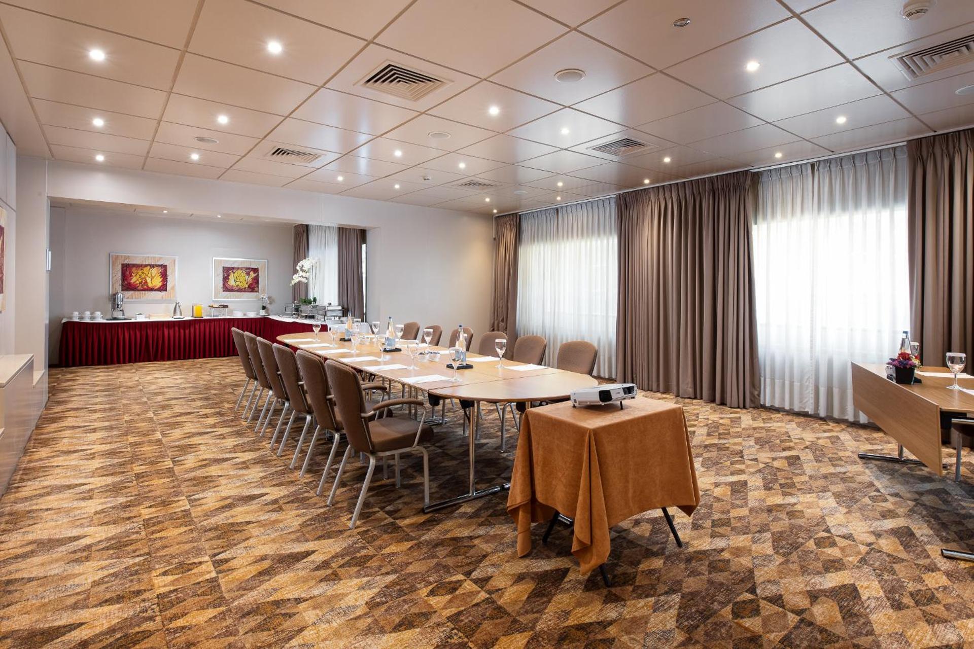 Crowne Plaza Athens City Centre by IHG - Photo 189