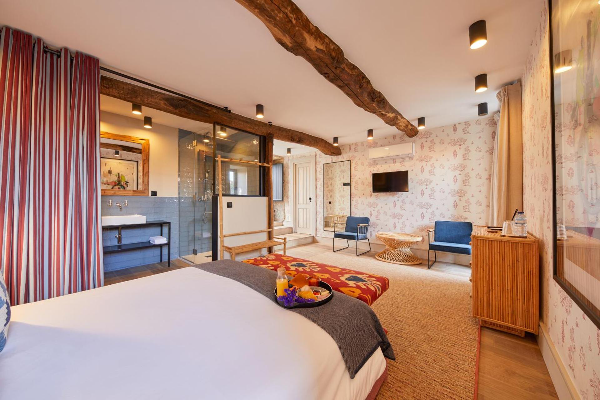 THE PINTA Boutique - Photo 15