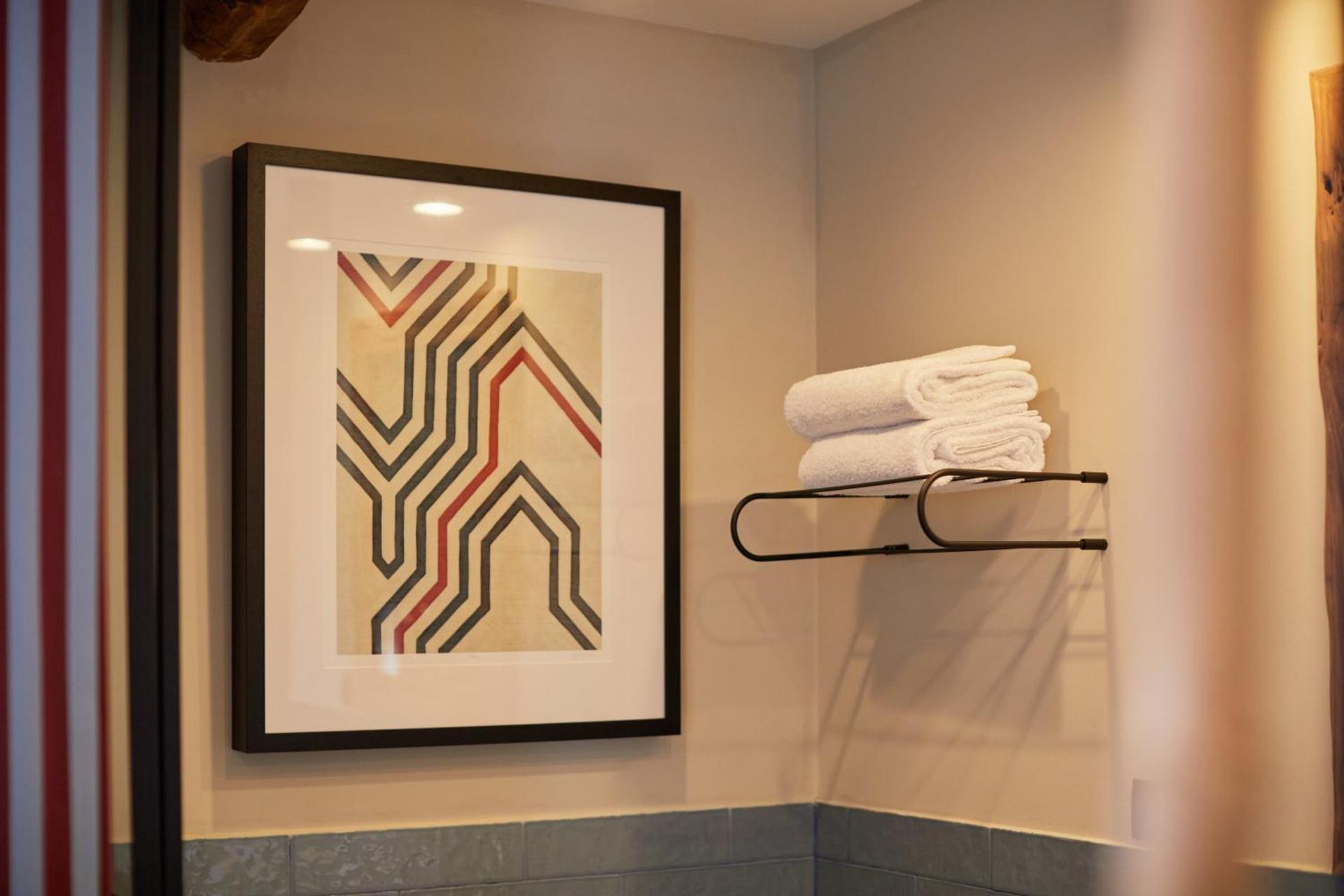 THE PINTA Boutique - Photo 21