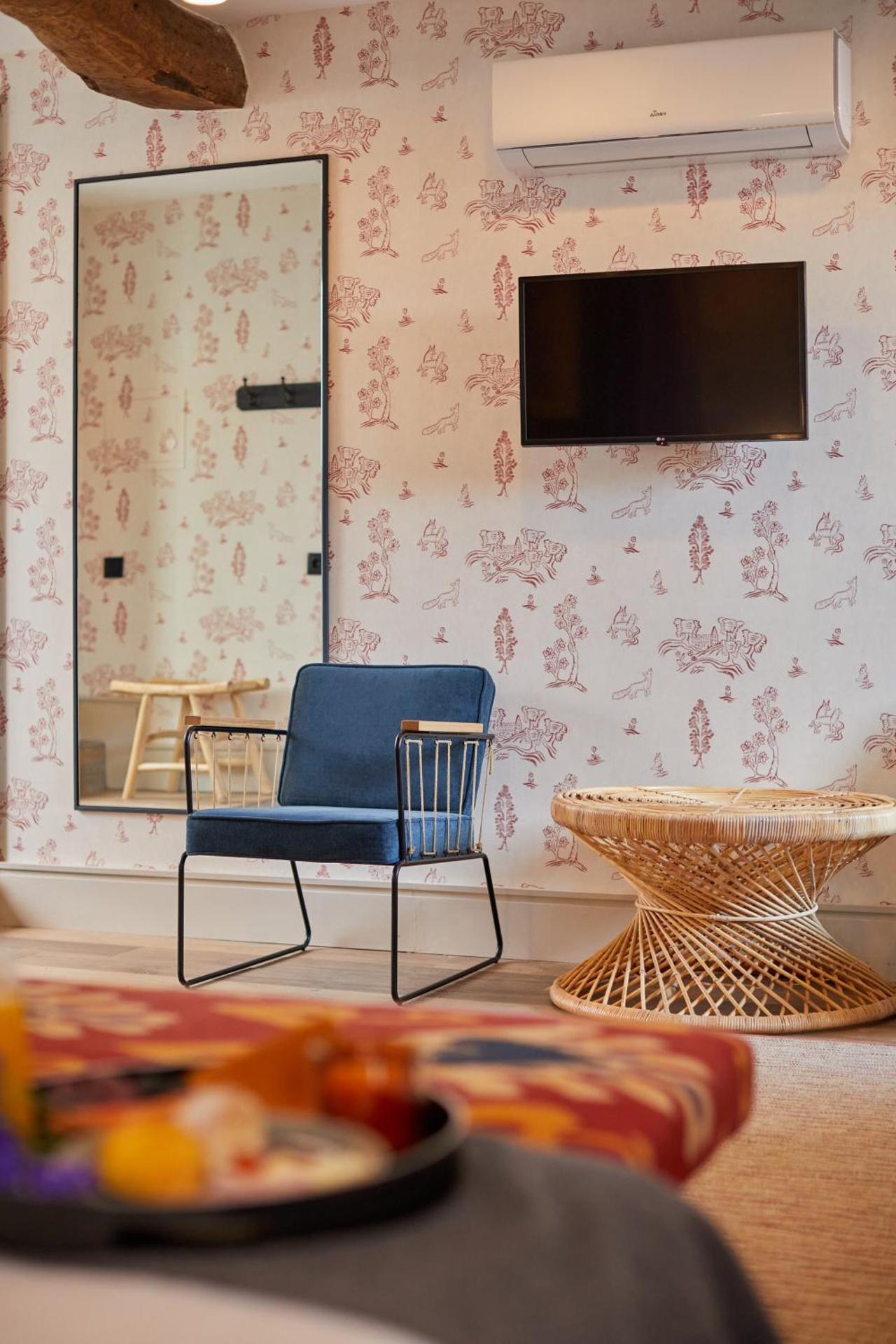 THE PINTA Boutique - Photo 22