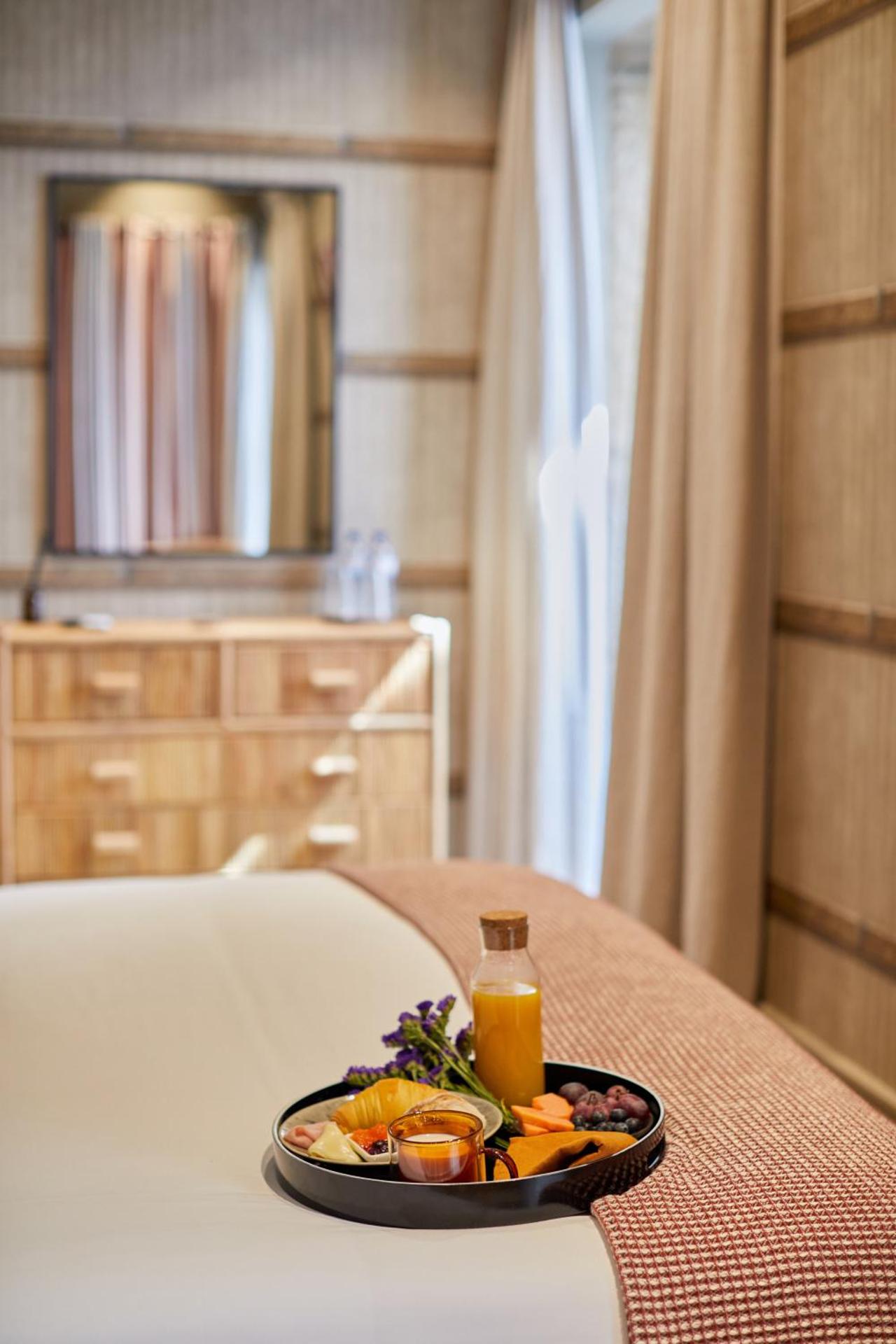 THE PINTA Boutique - Photo 56