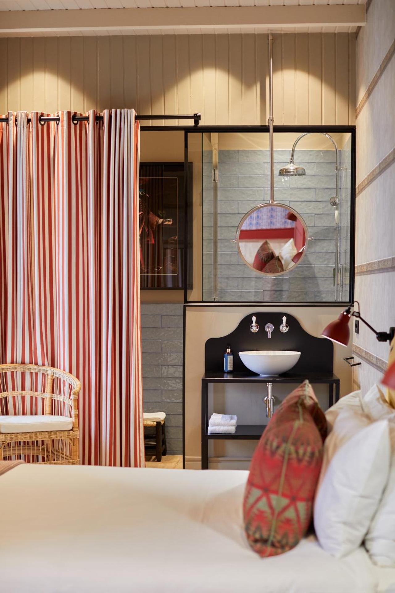 THE PINTA Boutique - Photo 58