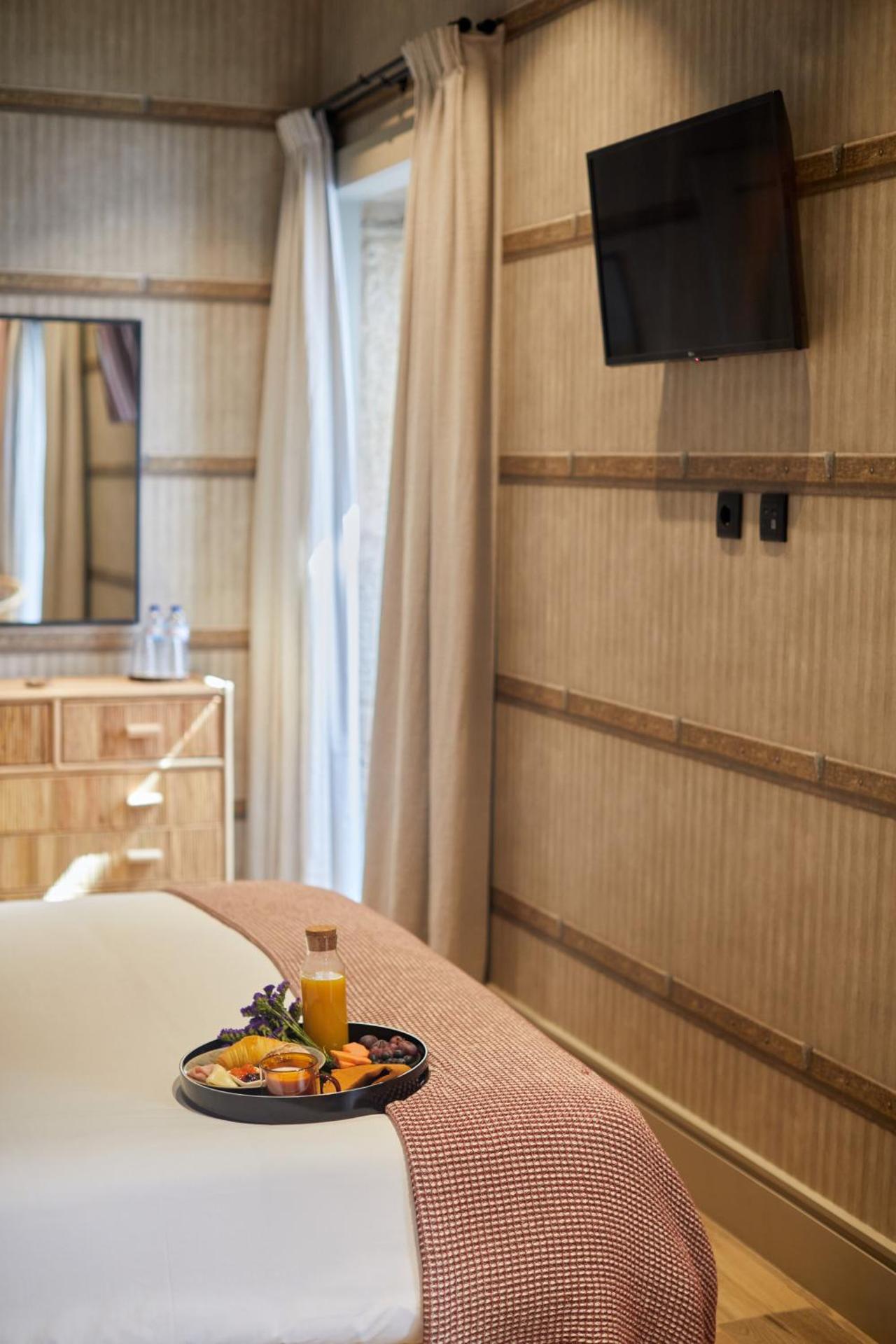 THE PINTA Boutique - Photo 55