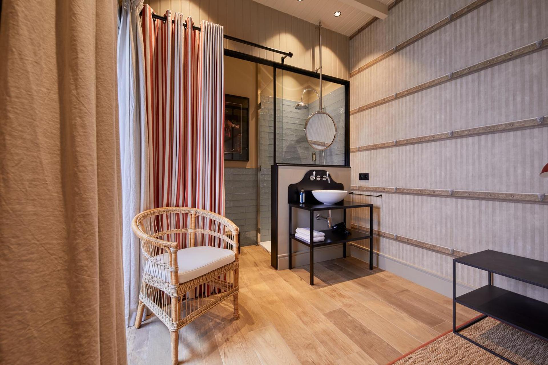 THE PINTA Boutique - Photo 63