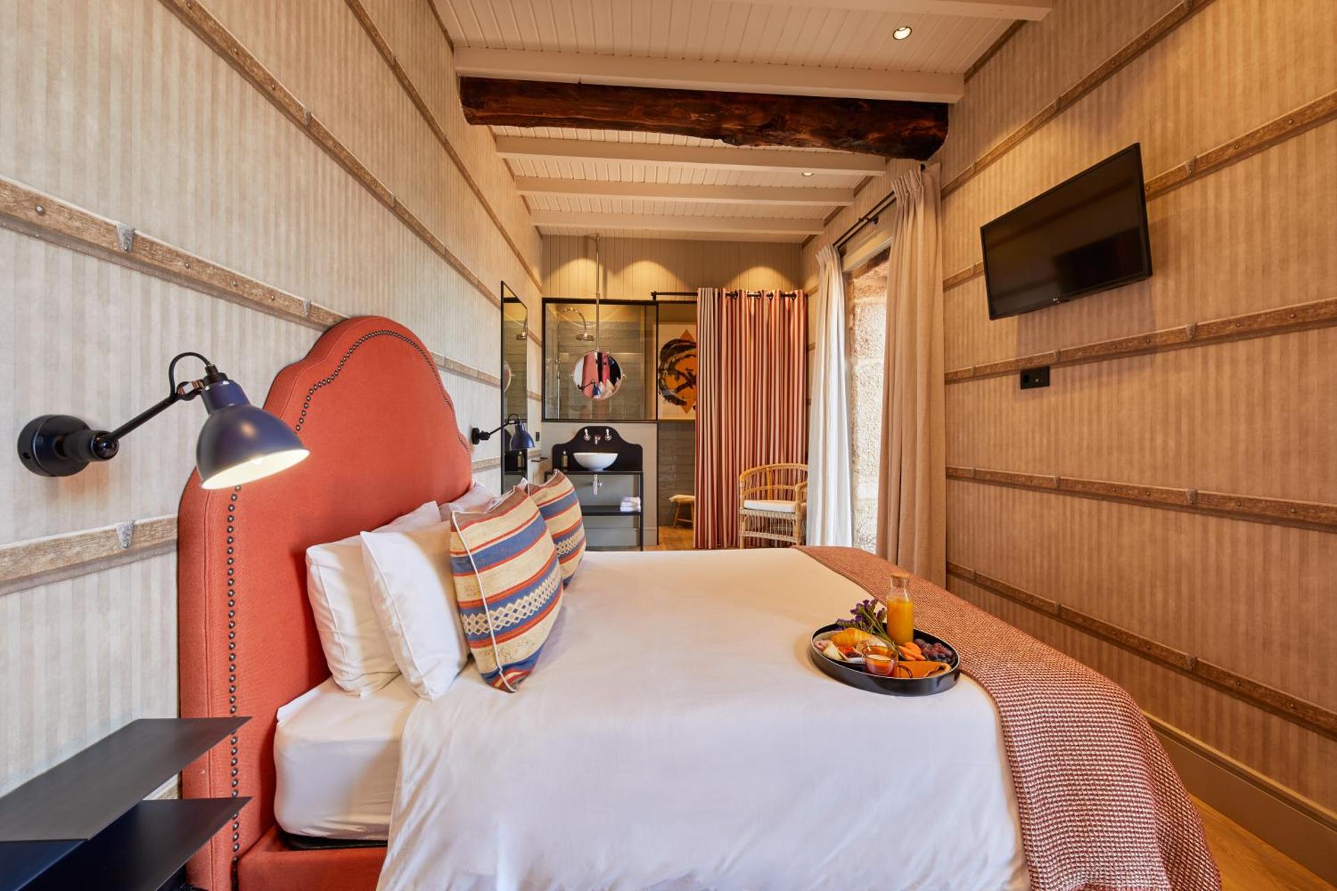 THE PINTA Boutique - Photo 72