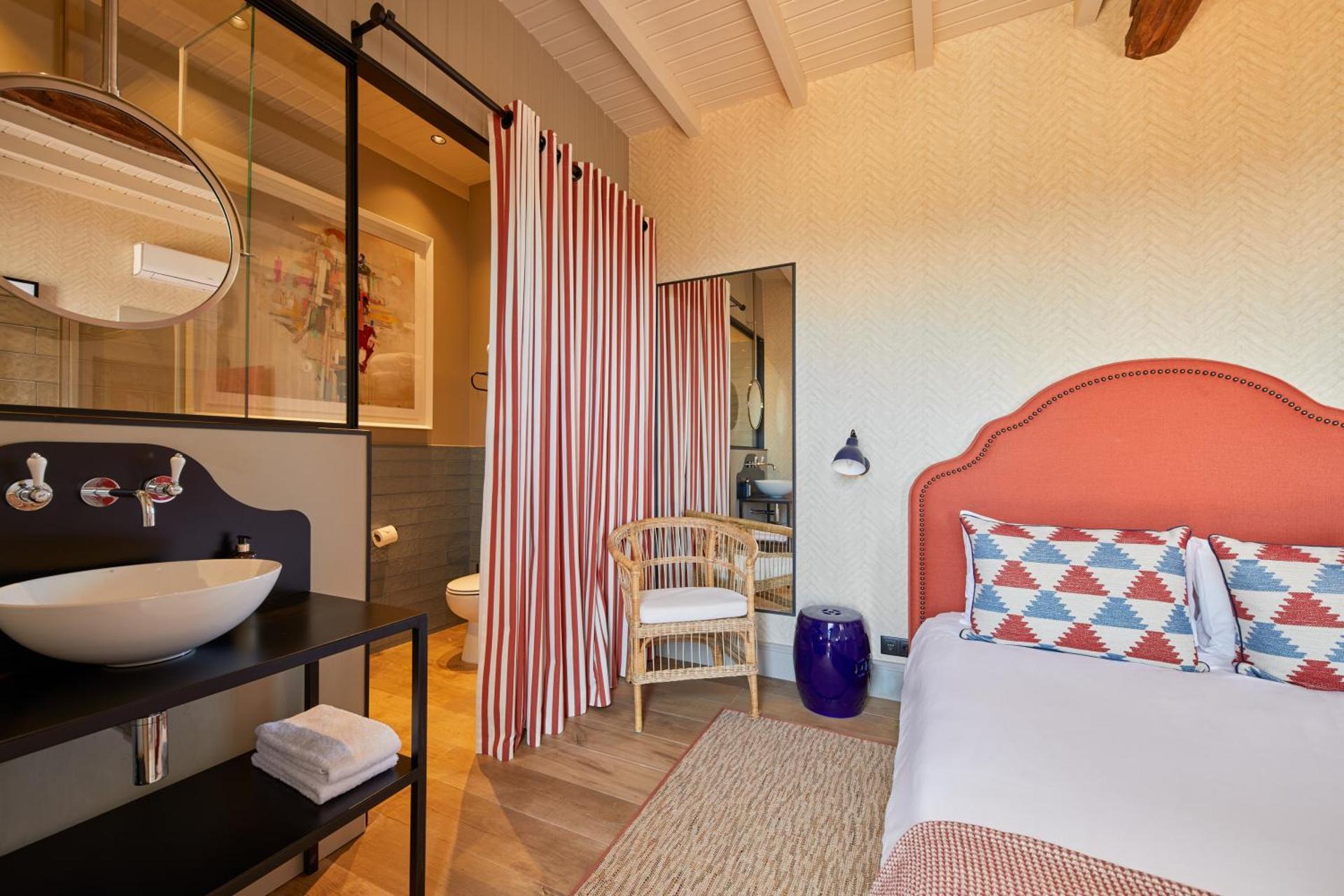 THE PINTA Boutique - Photo 83