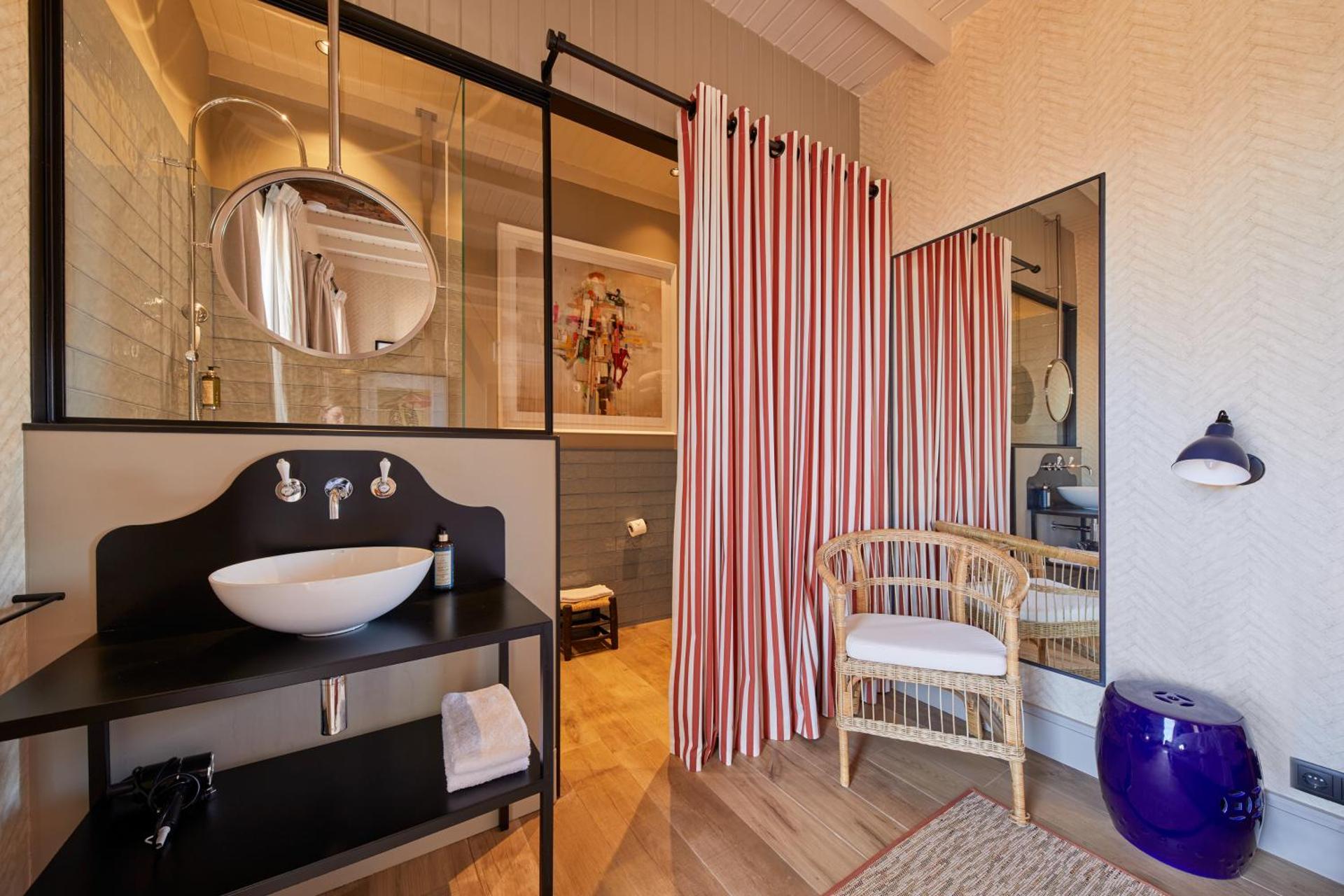 THE PINTA Boutique - Photo 86