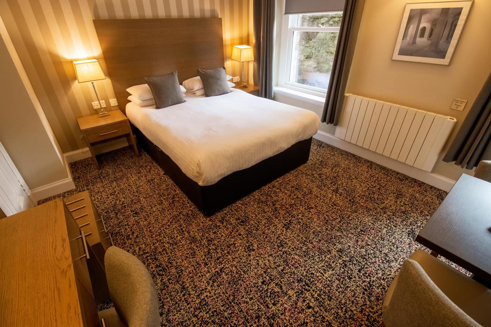 Embassy Apartments - Photo 27