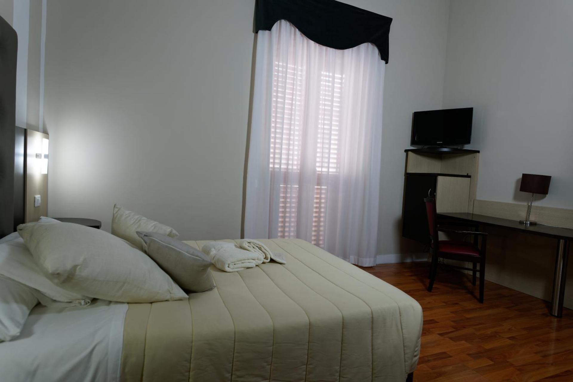 Hotel Sant'Elia - Photo 83
