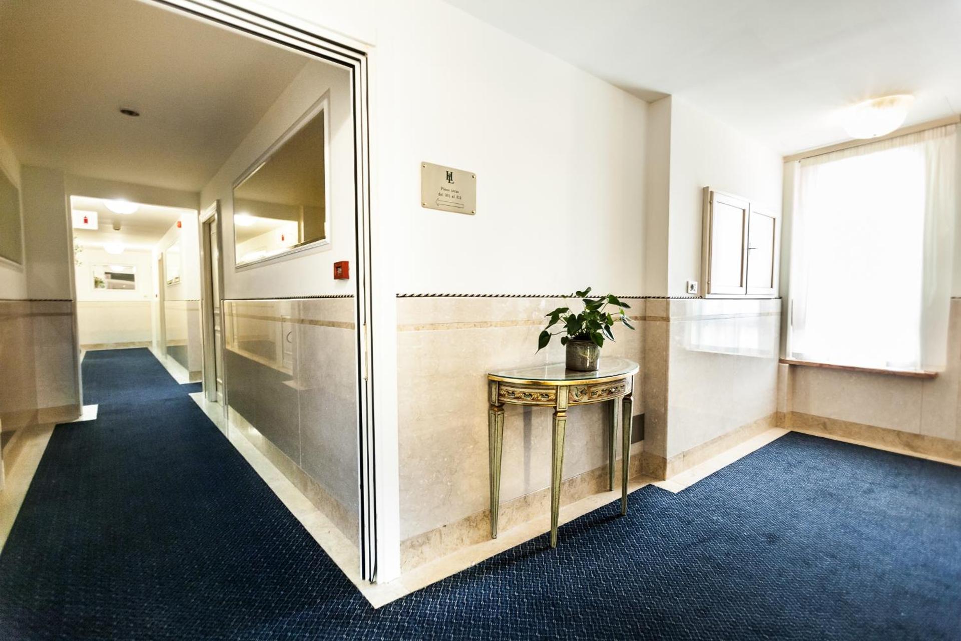 Hotel San Luca - Photo 18