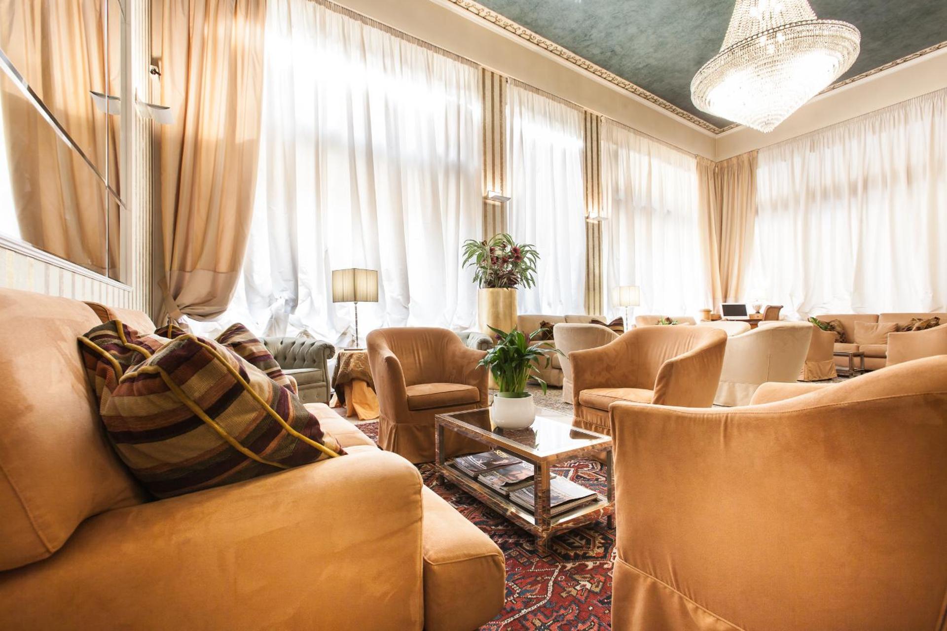 Hotel San Luca - Photo 6