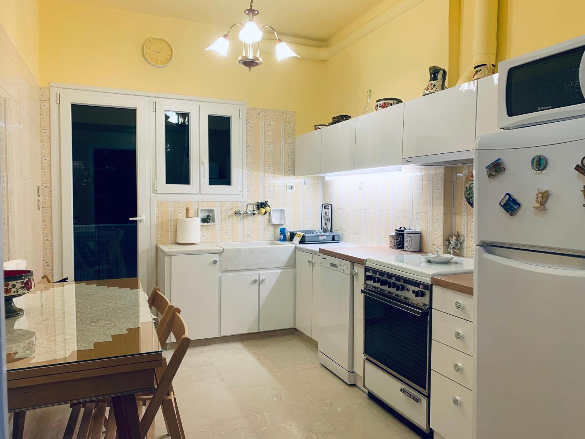 Athina Apartments - Photo 10