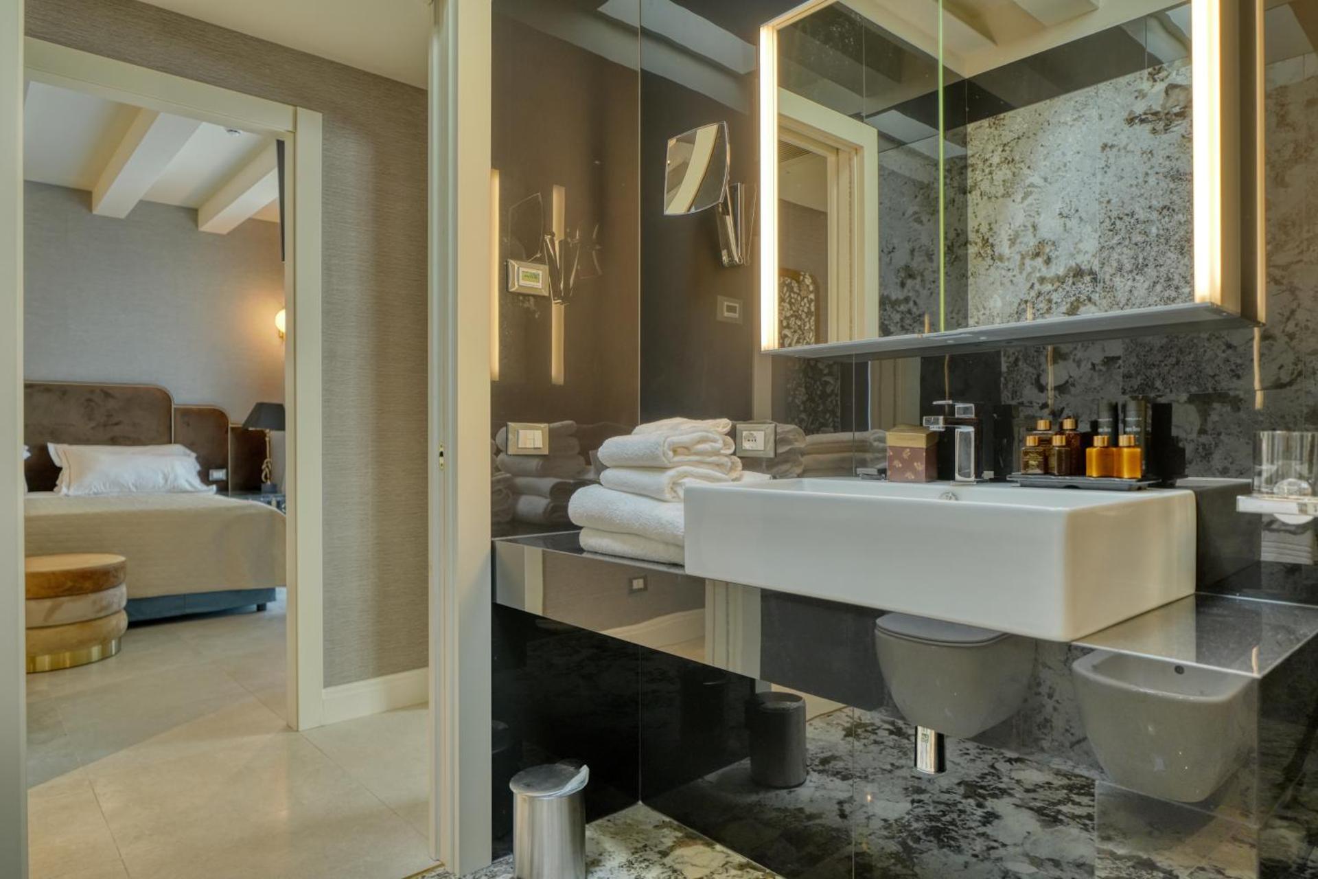 Palazzo della Scala Spa Hotel Suites & Apartments - Photo 139