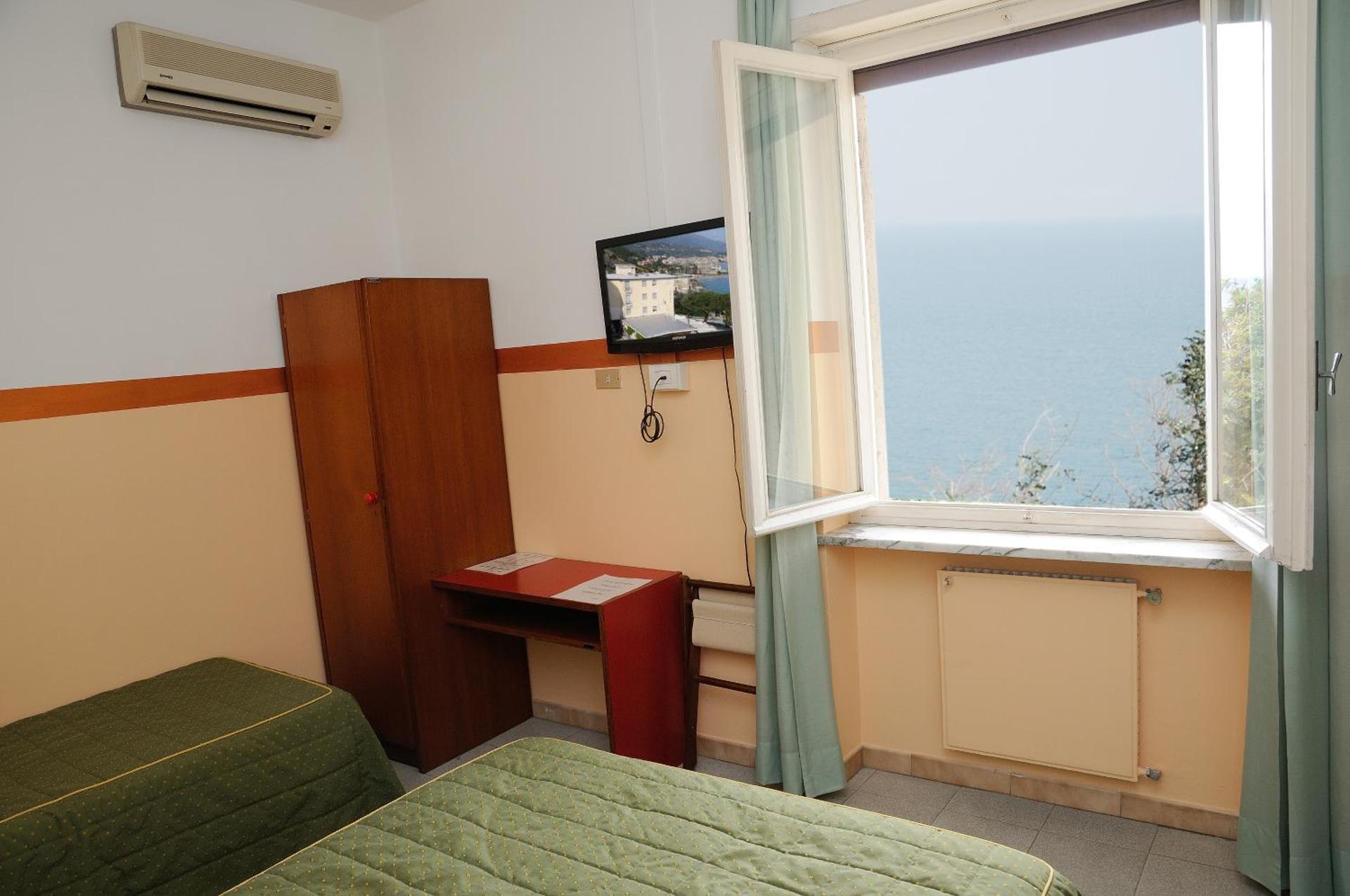 Hotel Puntabella - Photo 57