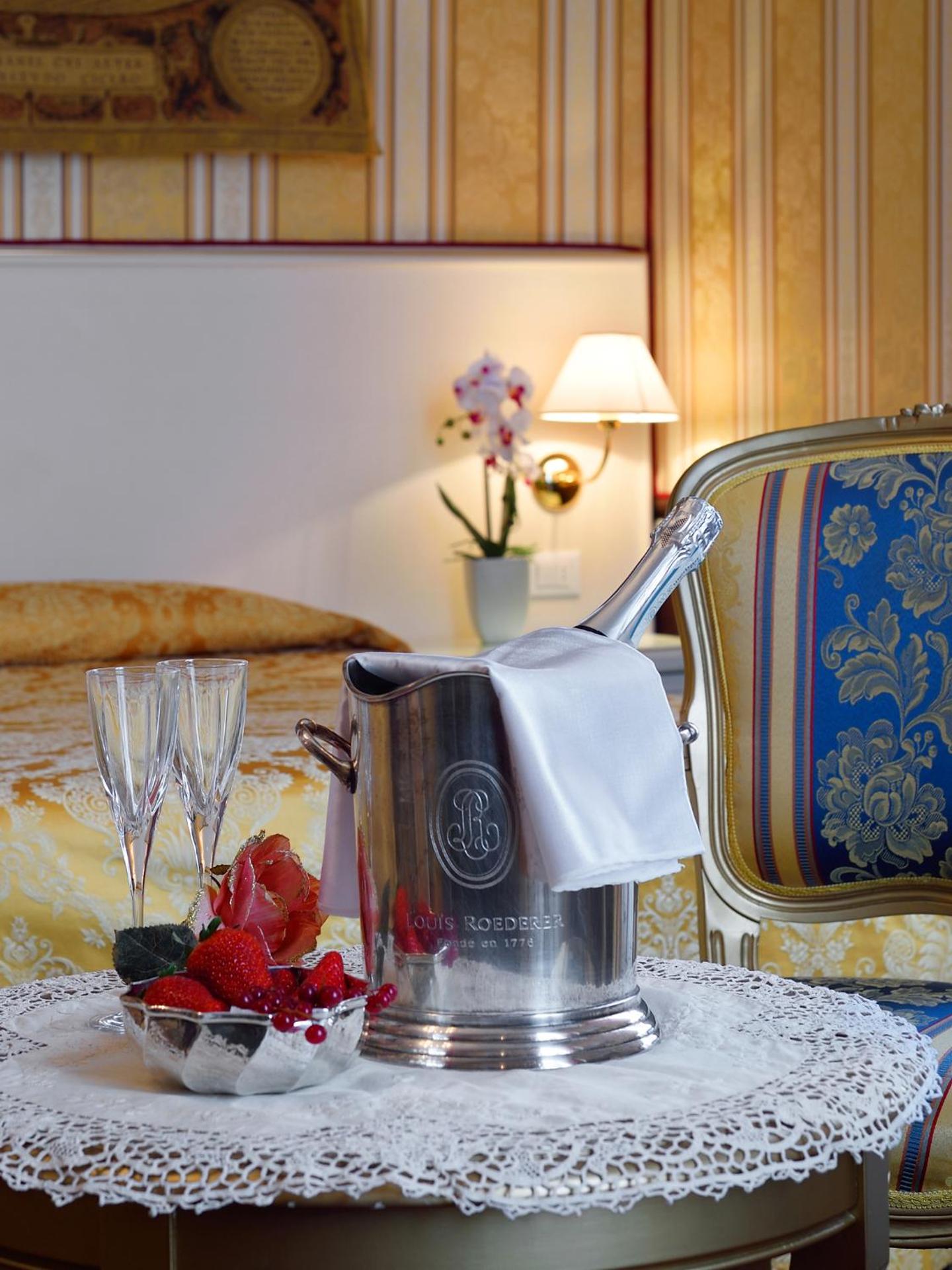 Hotel Corte dei Greci - Photo 32