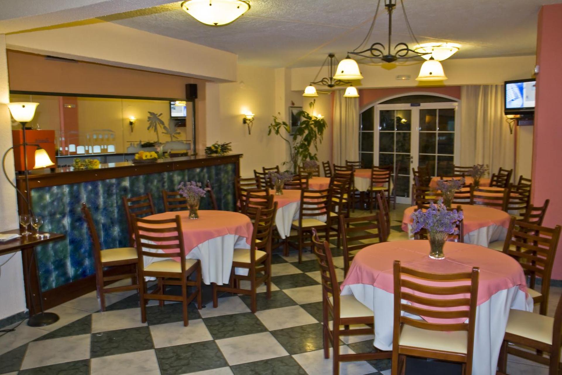 Venardos Hotel - Photo 71