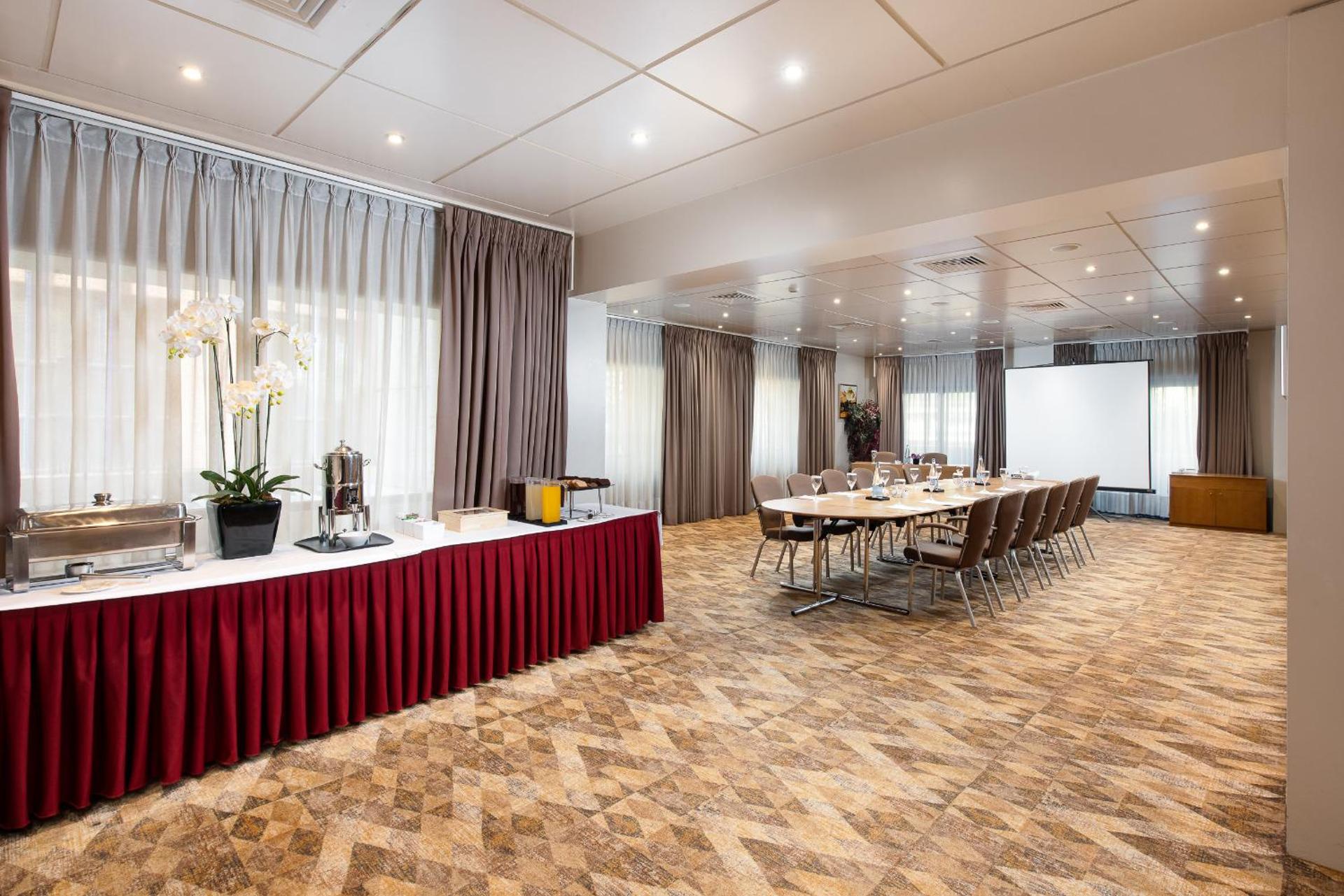 Crowne Plaza Athens City Centre by IHG - Photo 103