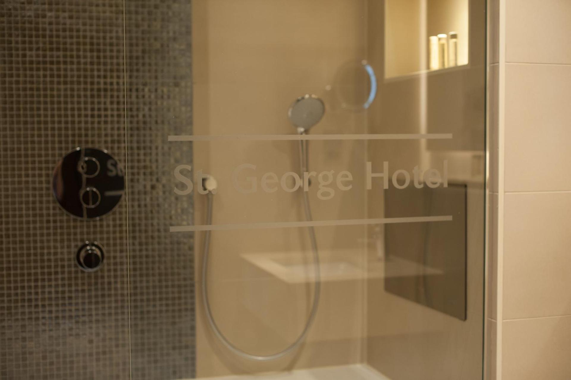 St George's Hotel - Wembley - Photo 19
