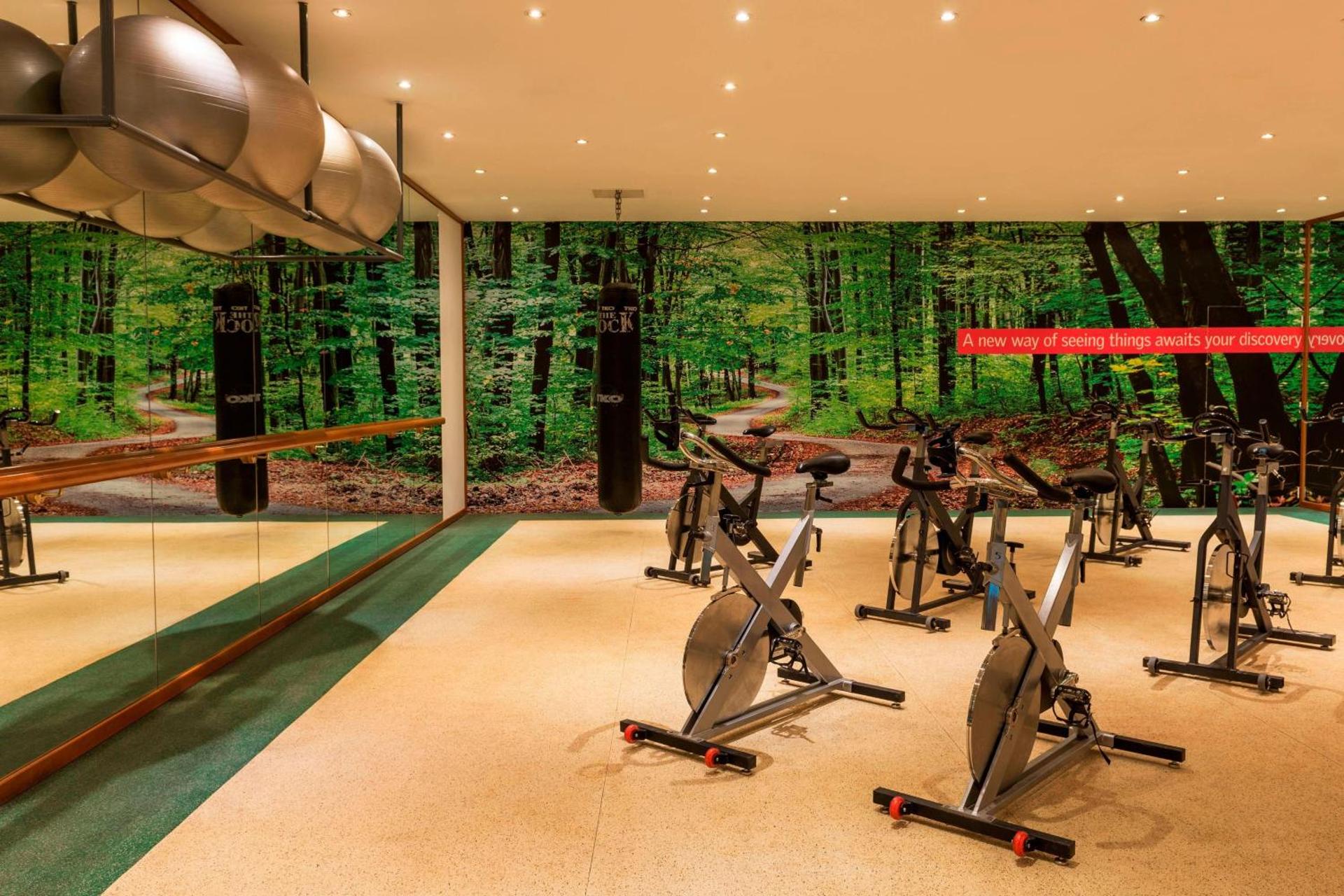 Le Meridien Mina Seyahi Beach Resort & Waterpark - Photo 40