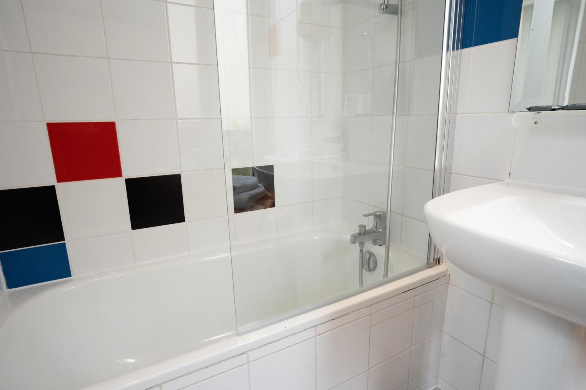 Hôtel Du Mont Dore Batignolles - Photo 19