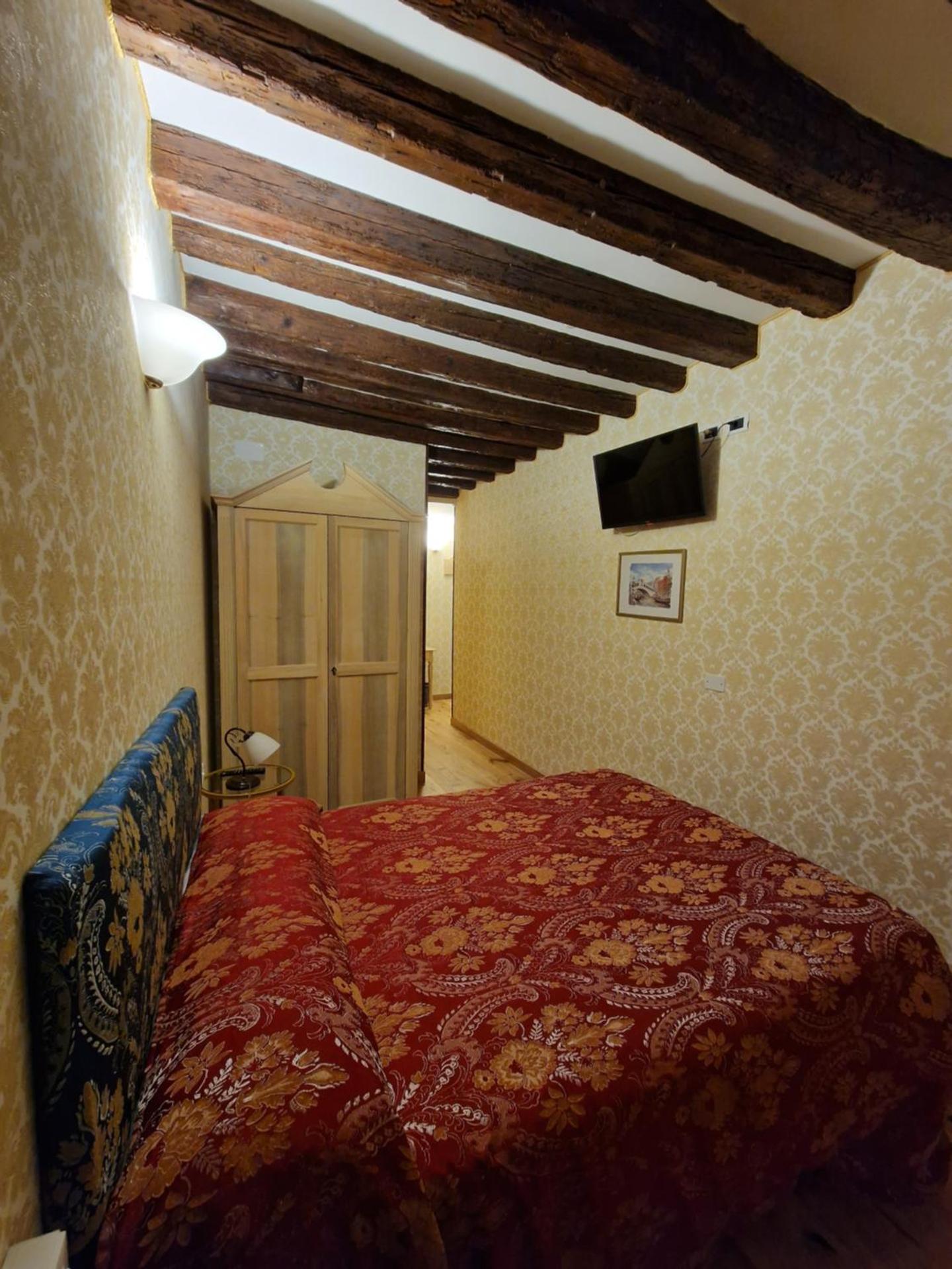 Hotel Tintoretto - Photo 13