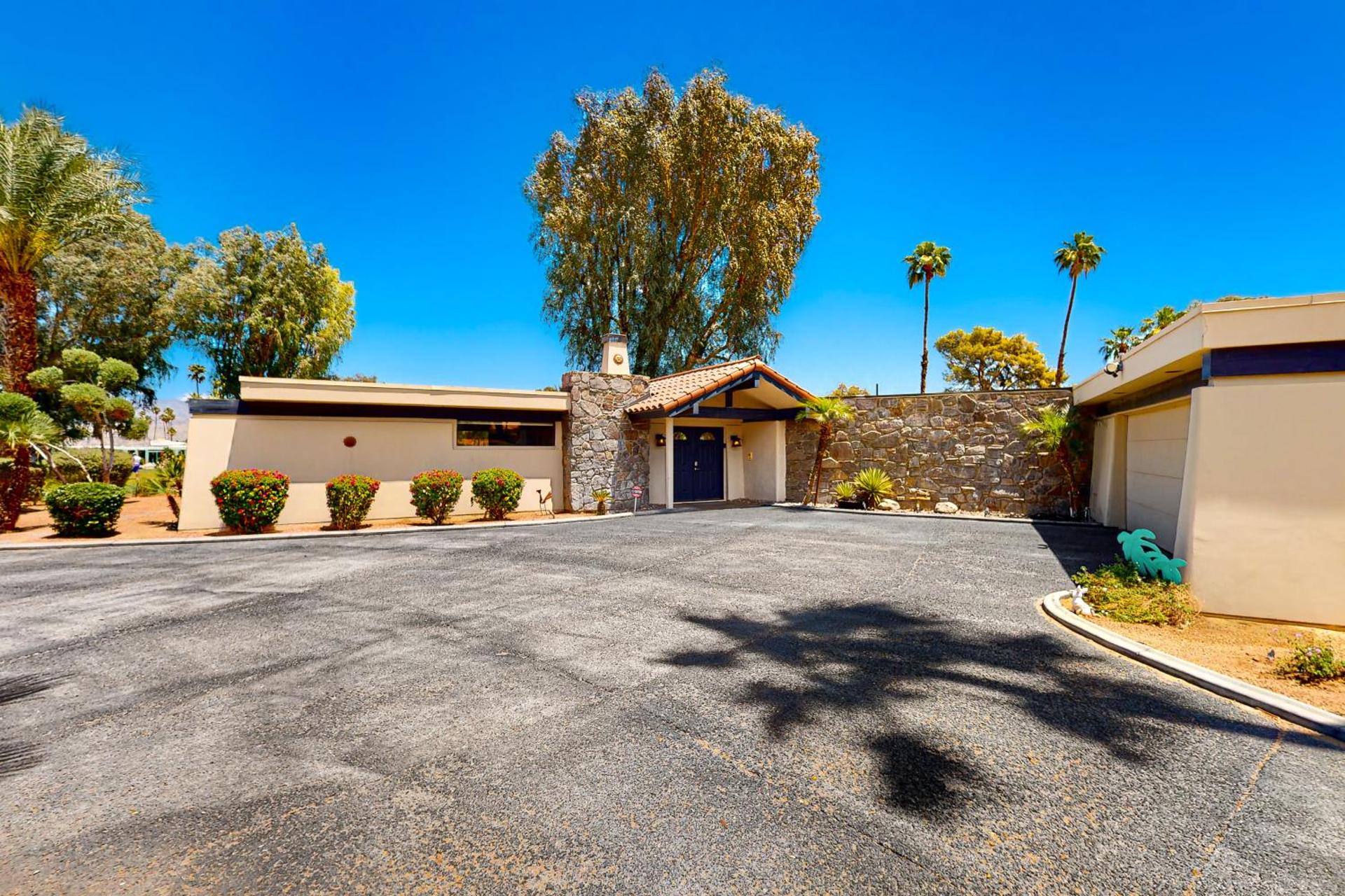 Where the Airways Meet the Fairways - Photo 22