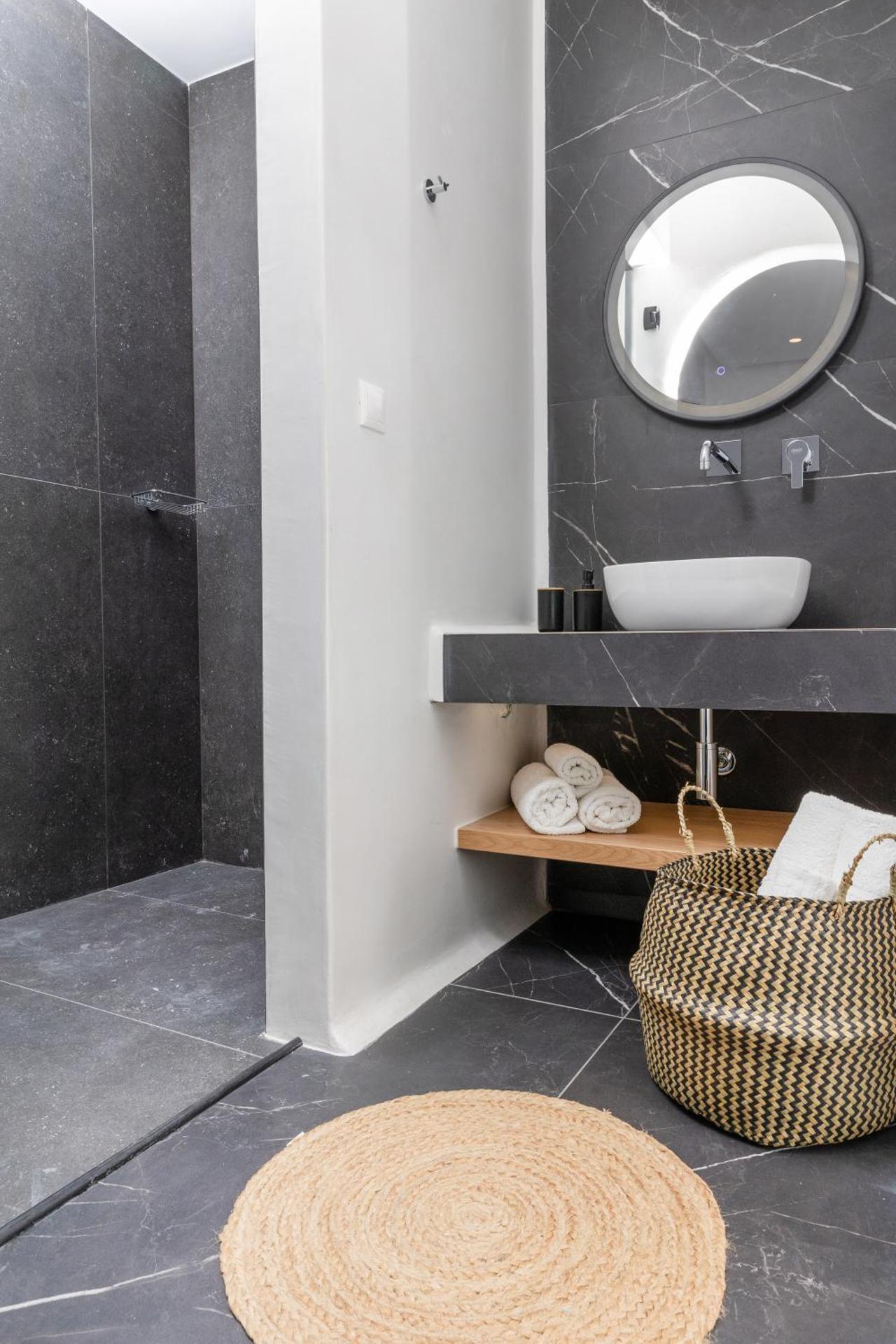 Vino luxury suites - Photo 41