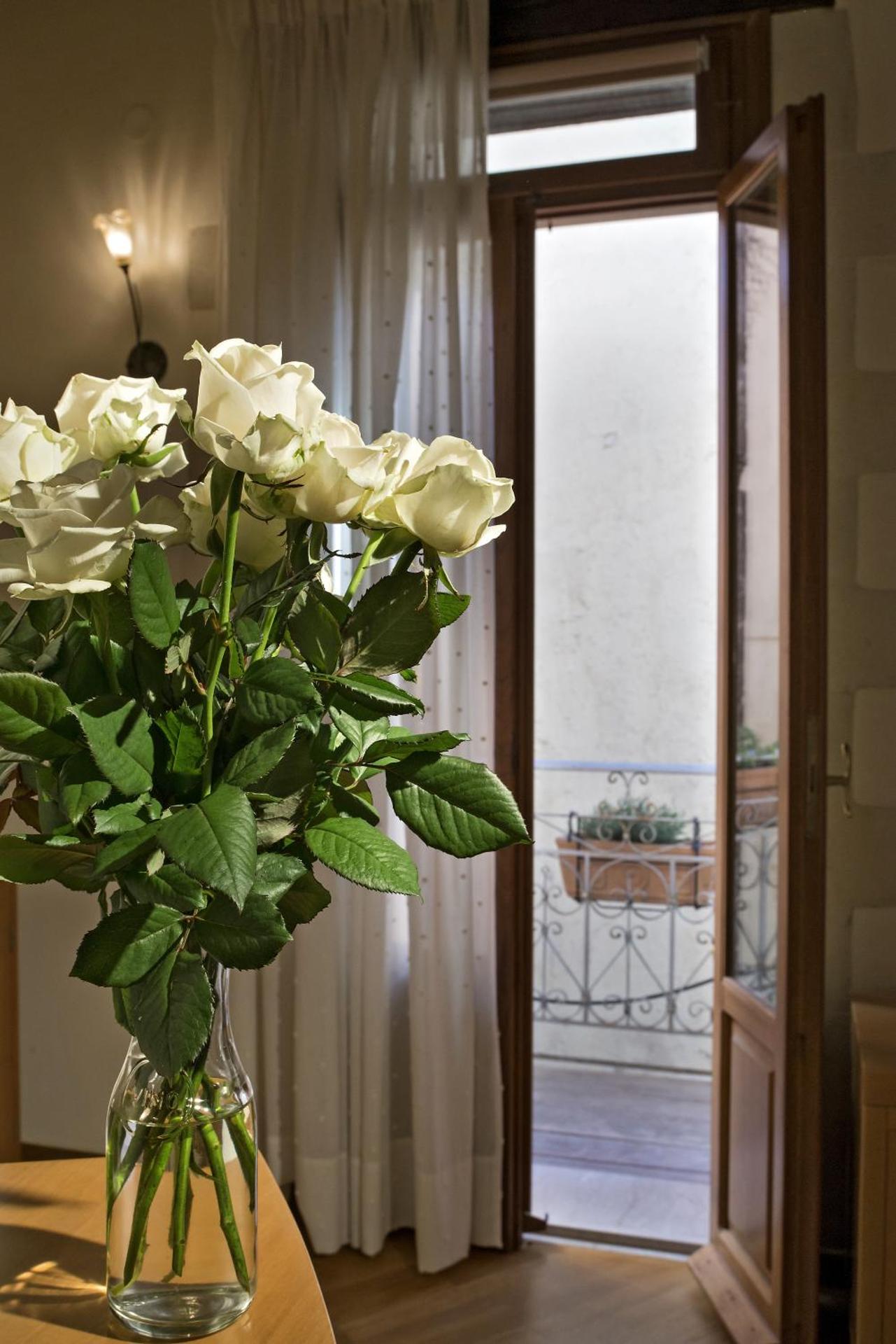 Ionas Boutique Hotel - Photo 41