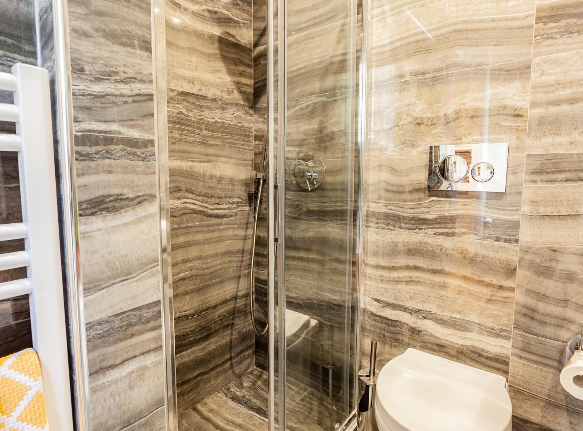 Hotel St. James - Photo 65