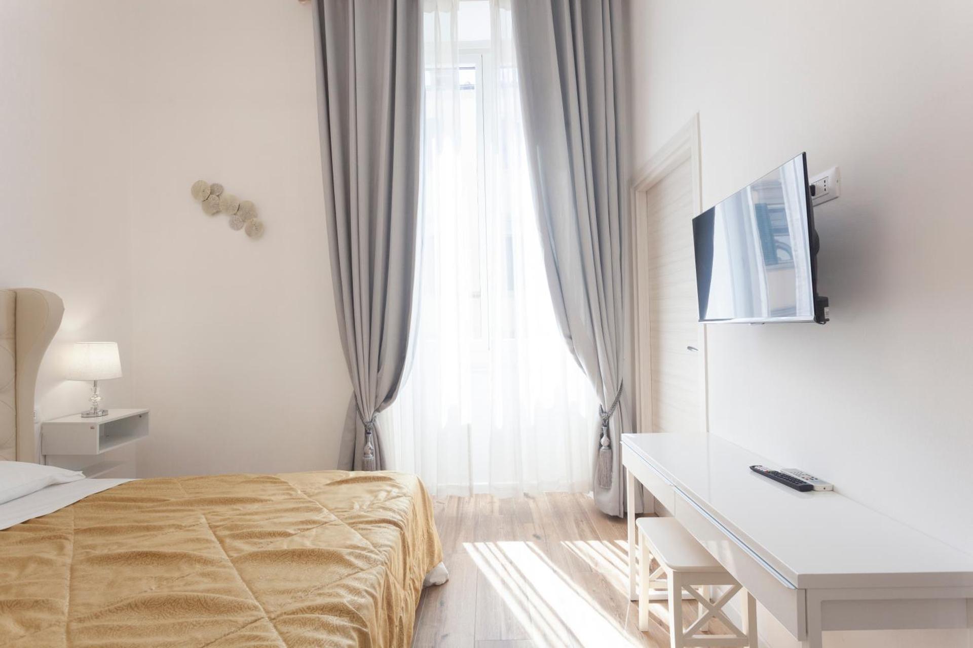 Hotel St. James - Photo 17