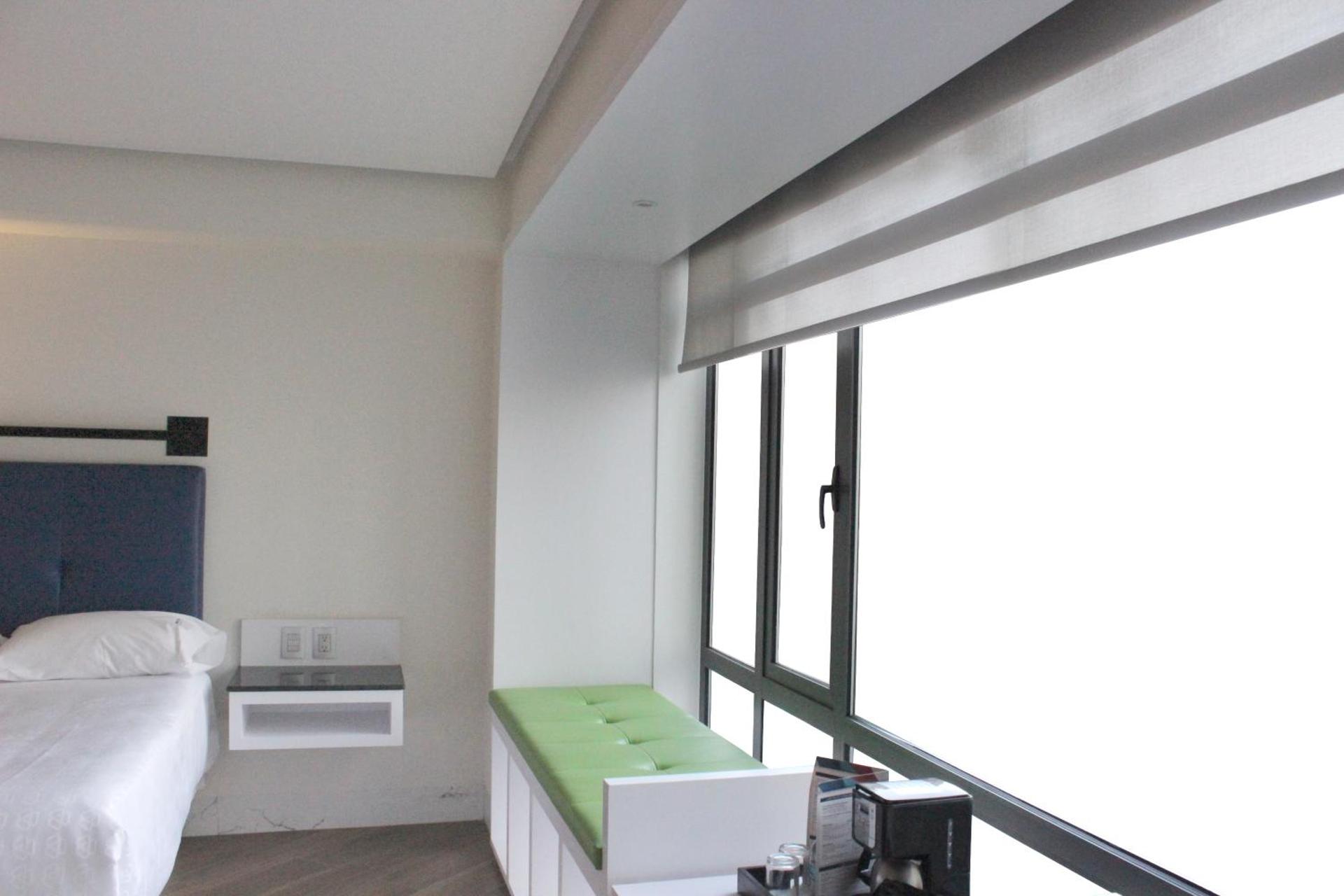 Classic Quadruple Room - Photo 3