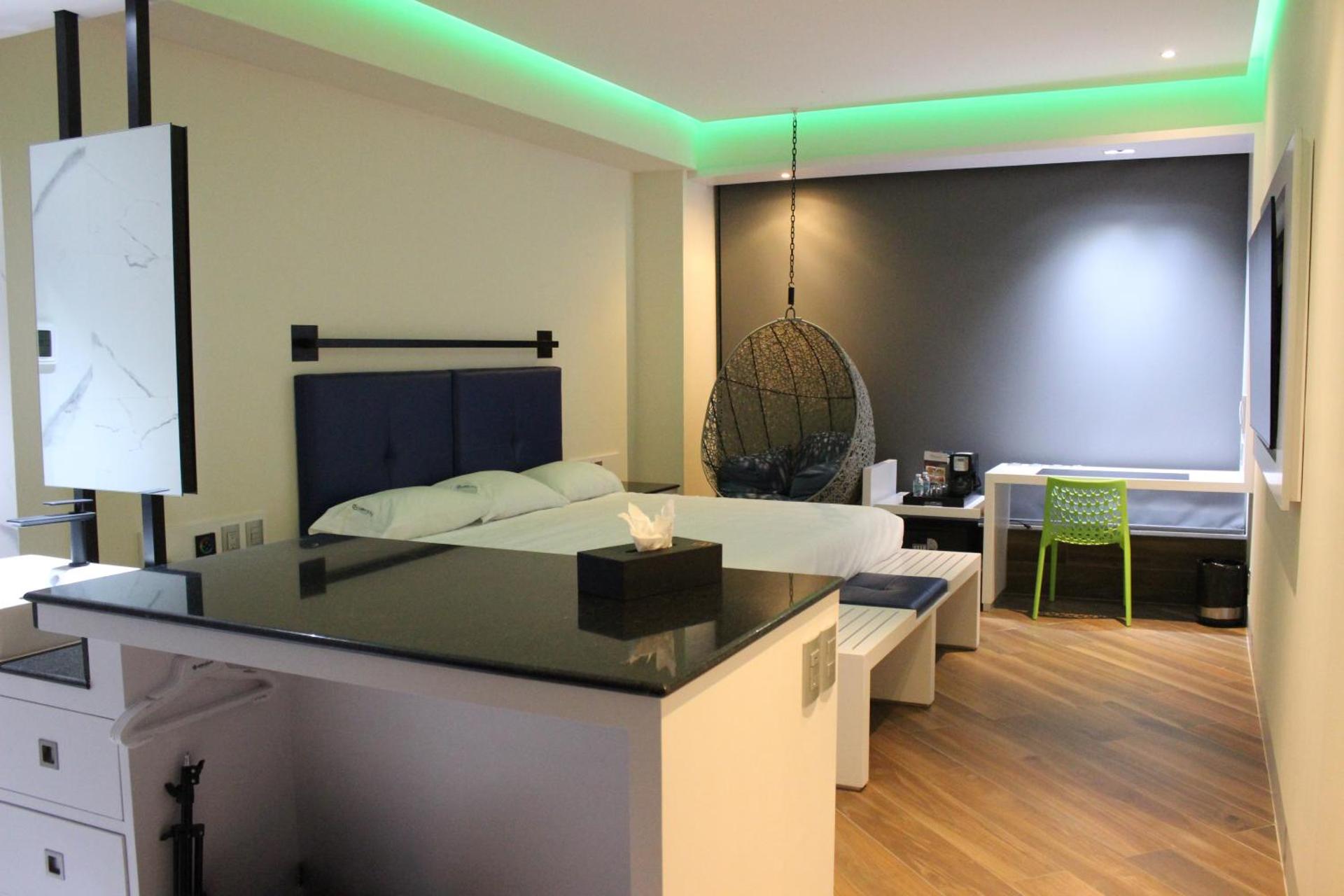 WeEnjoy Hotels Grand Prix Aeropuerto CDMX - Photo 19