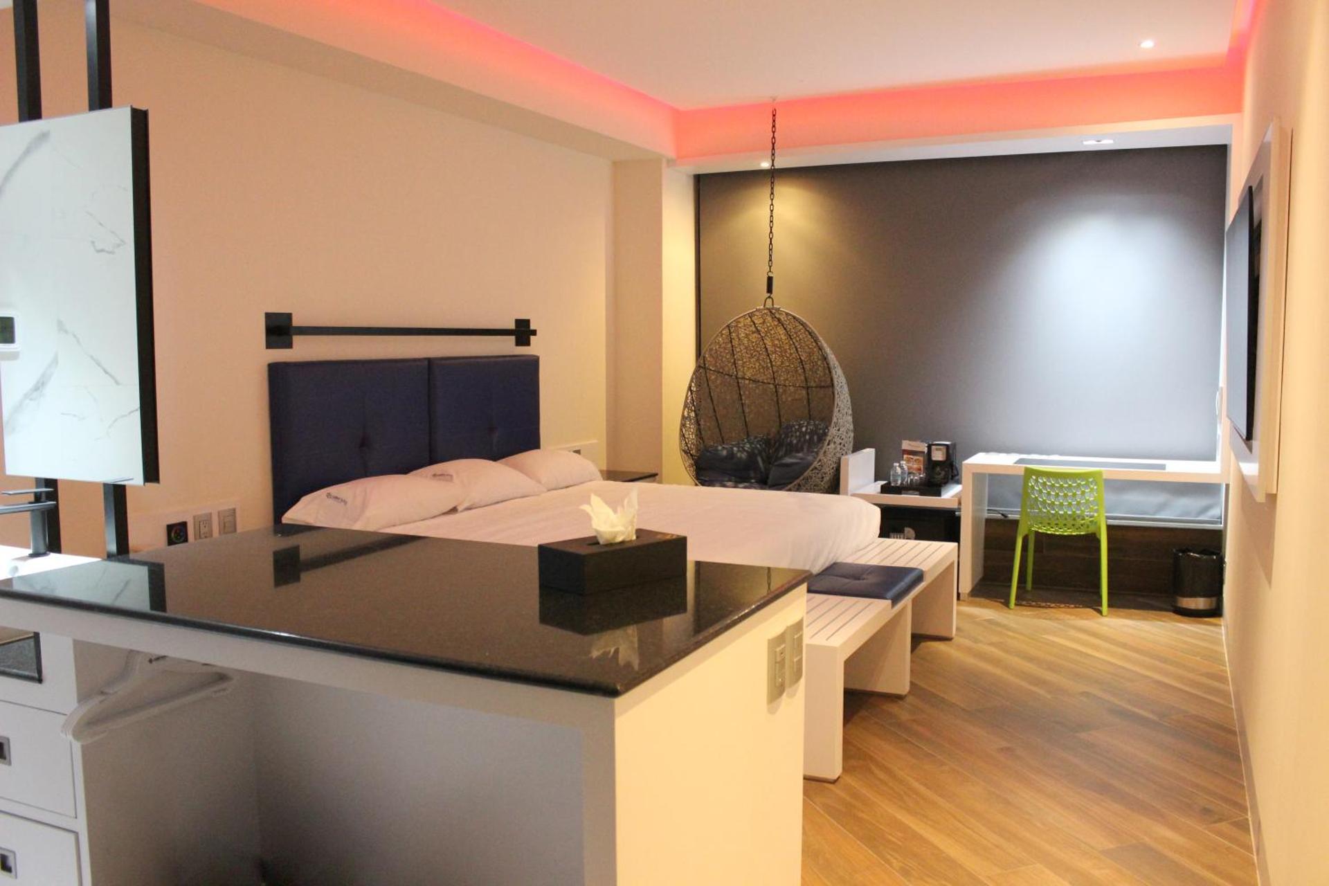 WeEnjoy Hotels Grand Prix Aeropuerto CDMX - Photo 13