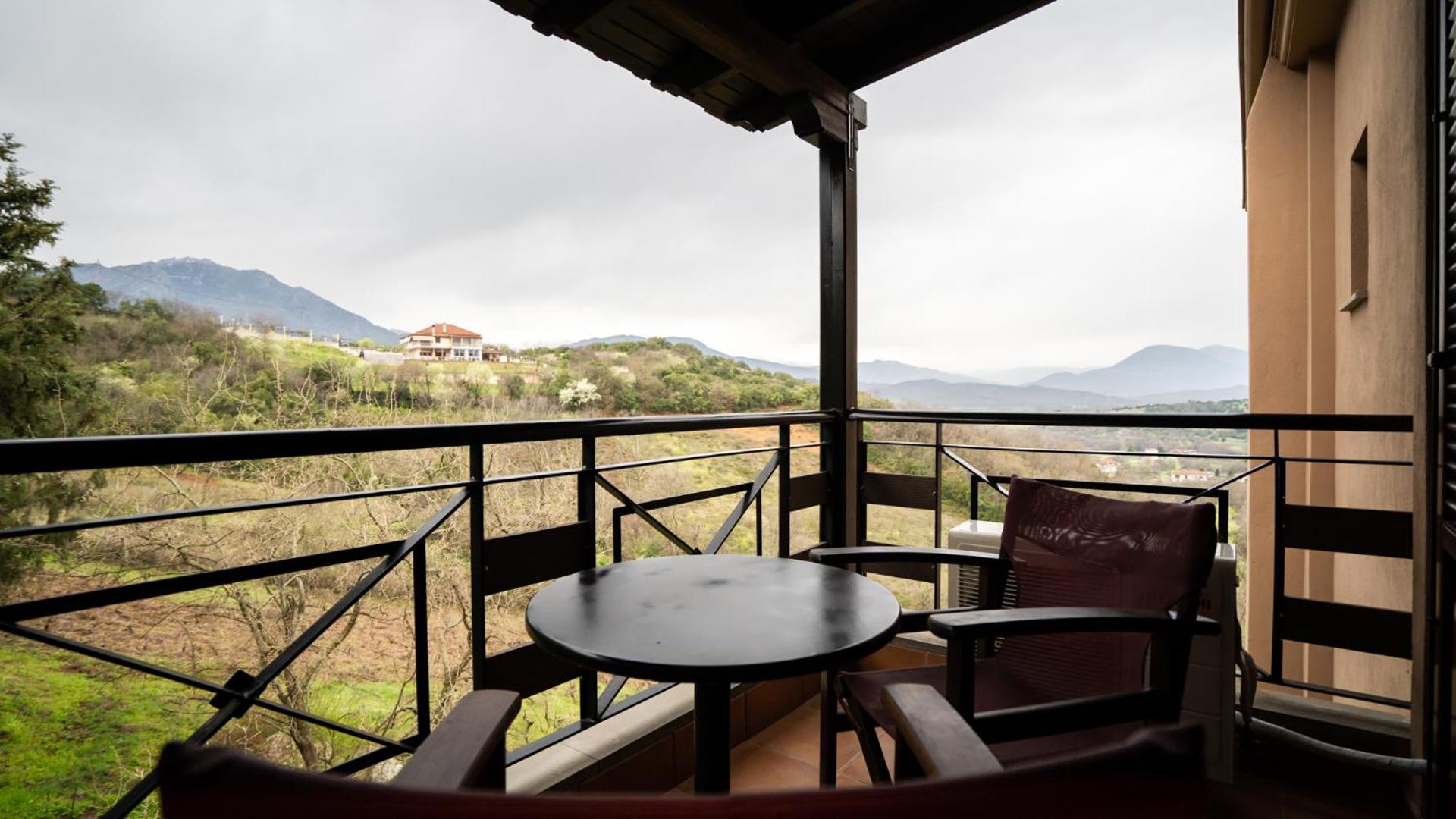Dellas Boutique Hotel - Photo 39