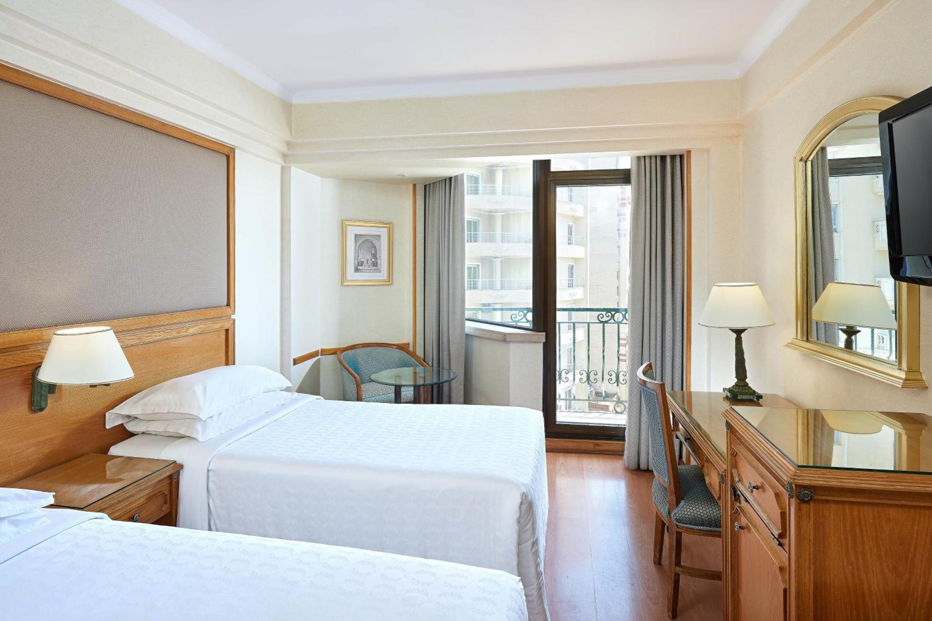 Deluxe, Guest room, 2 Twin/Single Bed(s), City view, Balcony