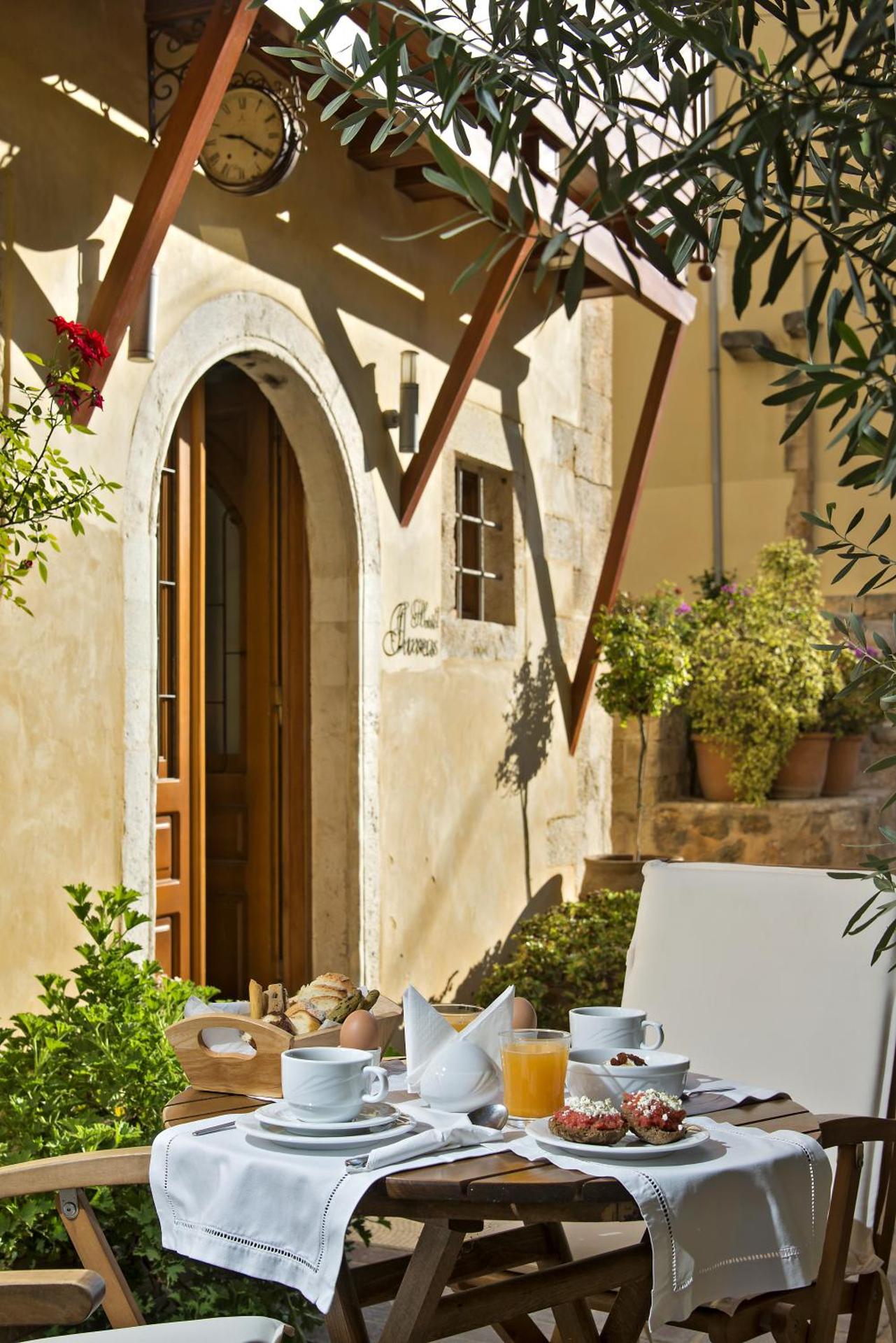 Ionas Boutique Hotel - Photo 59