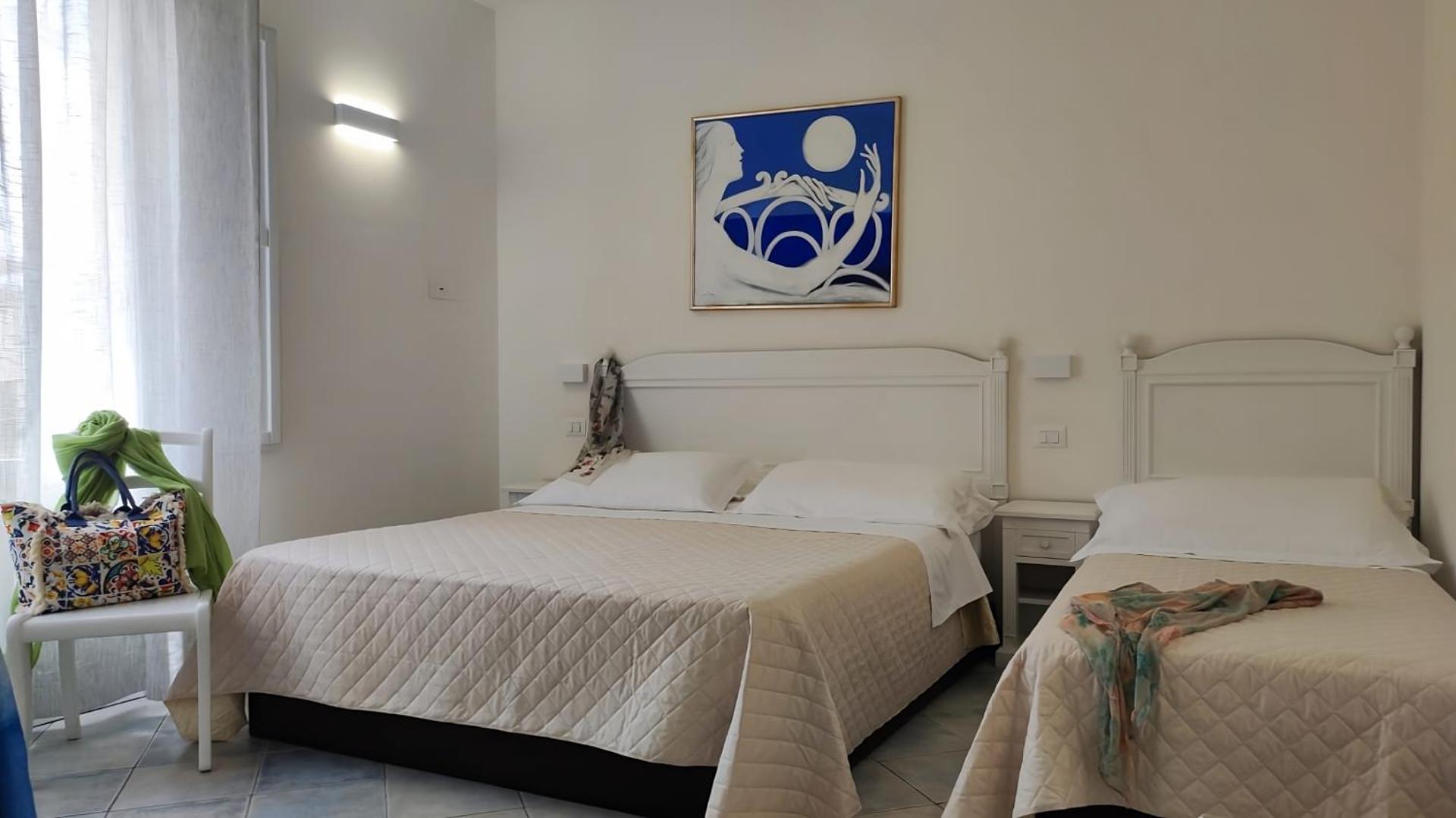 Hotel Riviera - Photo 26