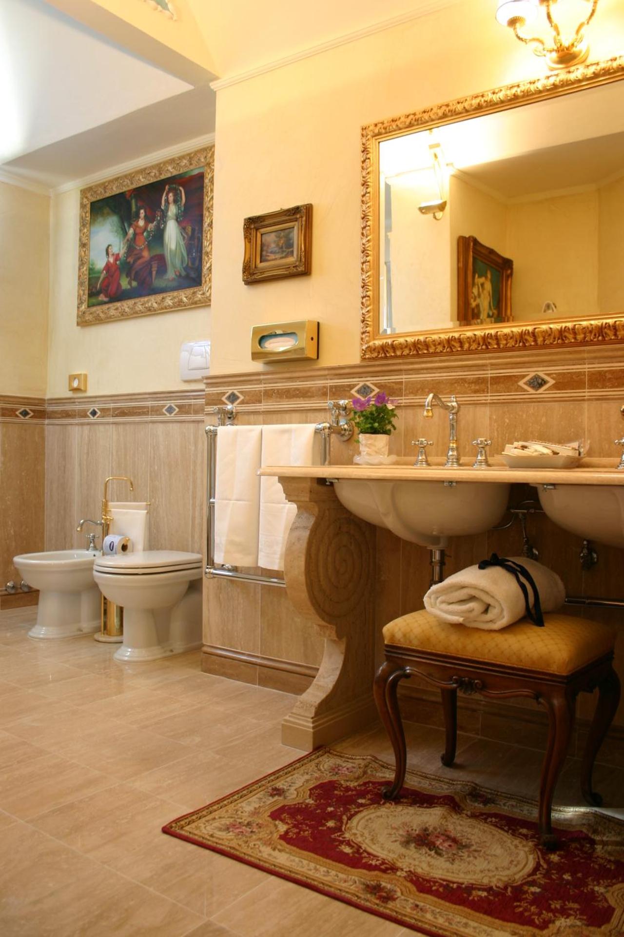 Hotel Continentale - Photo 11