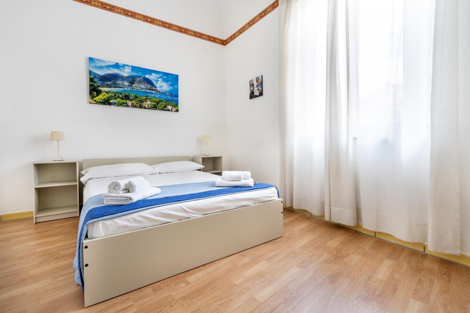 One-Bedroom Apartment - Photo 3