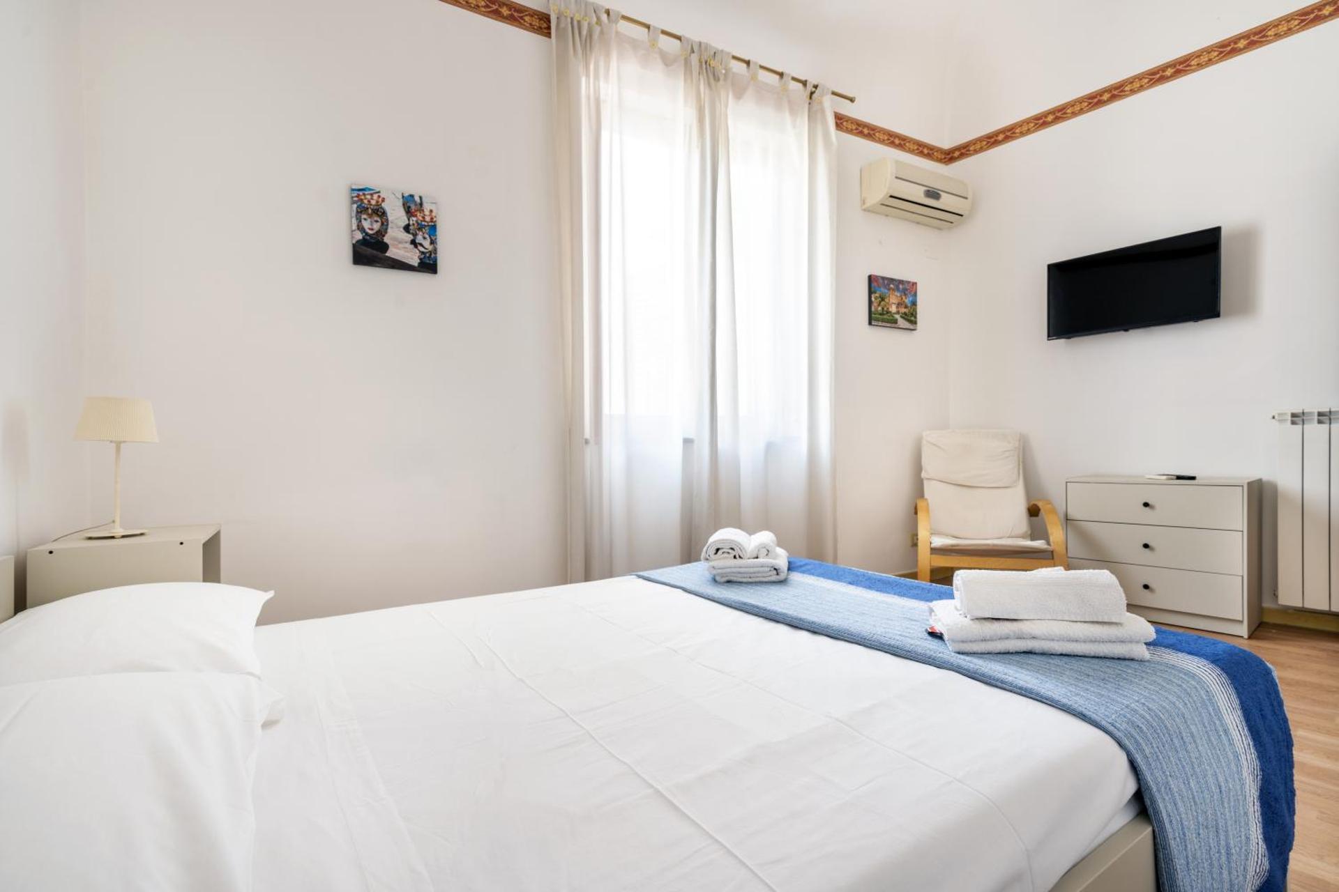 One-Bedroom Apartment - Photo 4