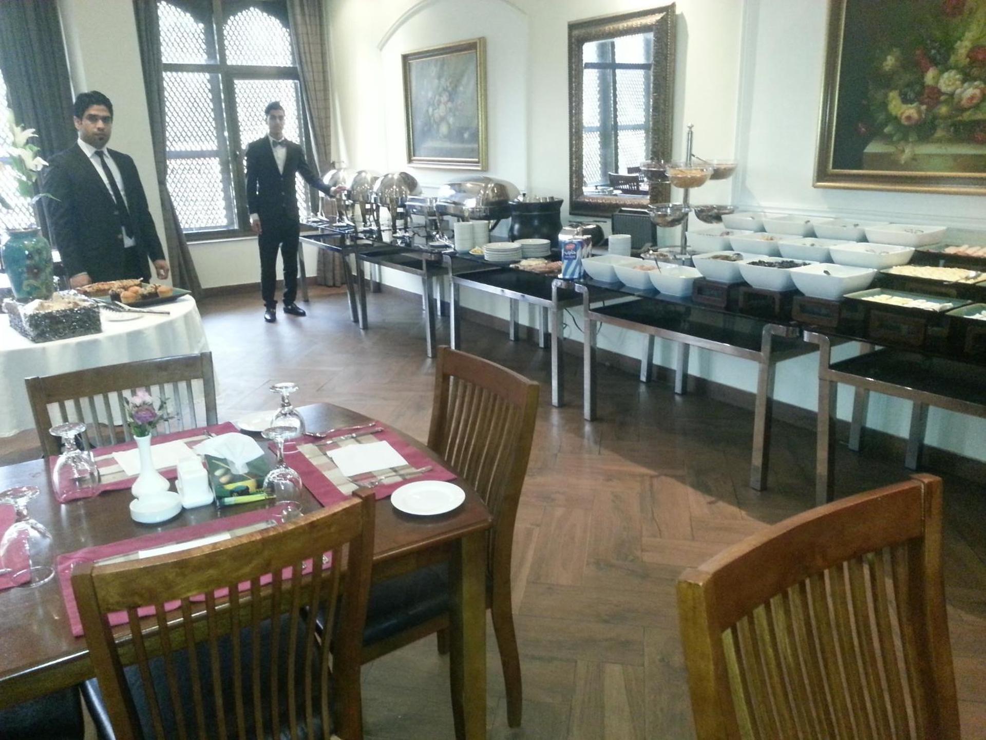 Shanasheel Palace Hotel - Photo 31