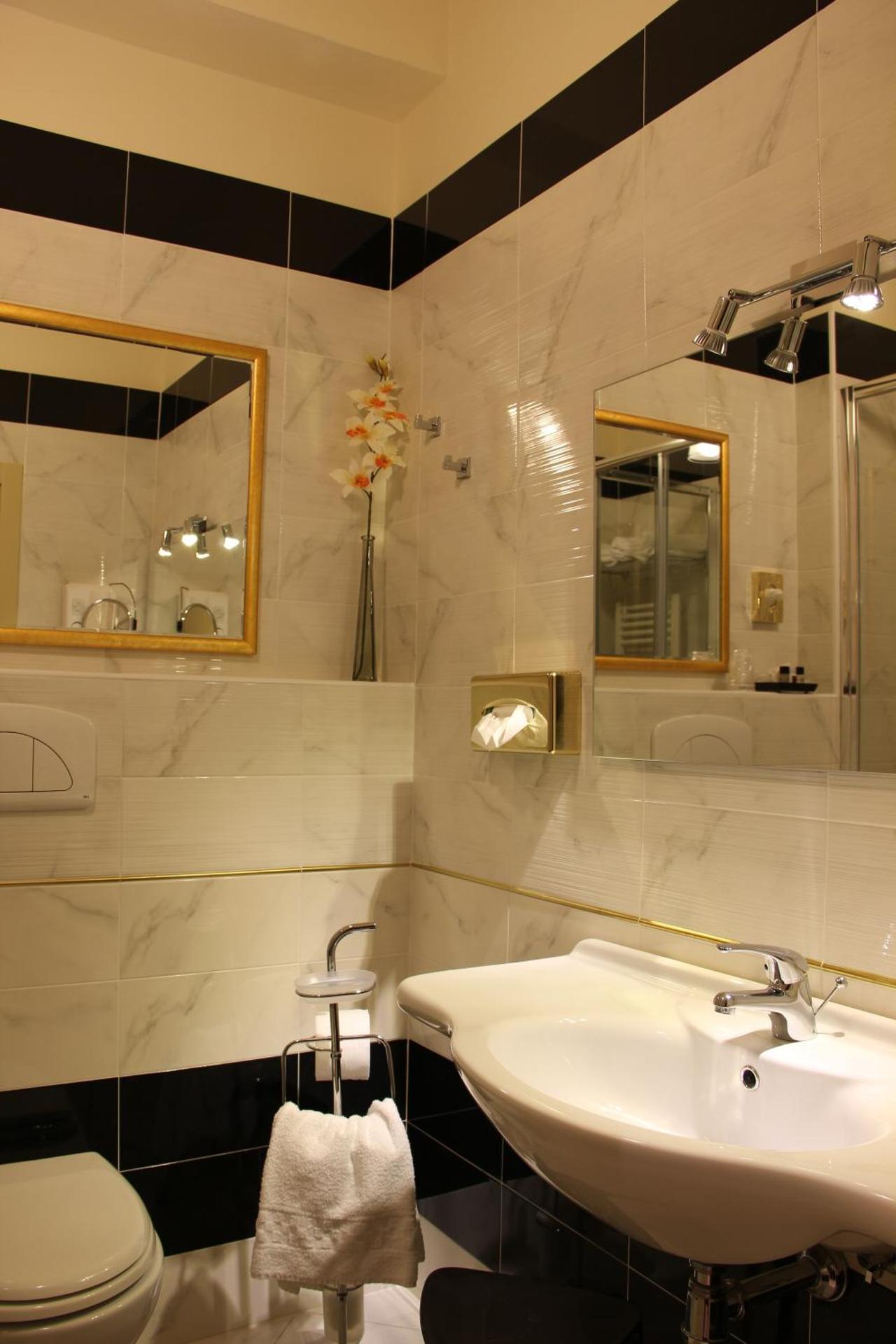 Hotel Continentale - Photo 152