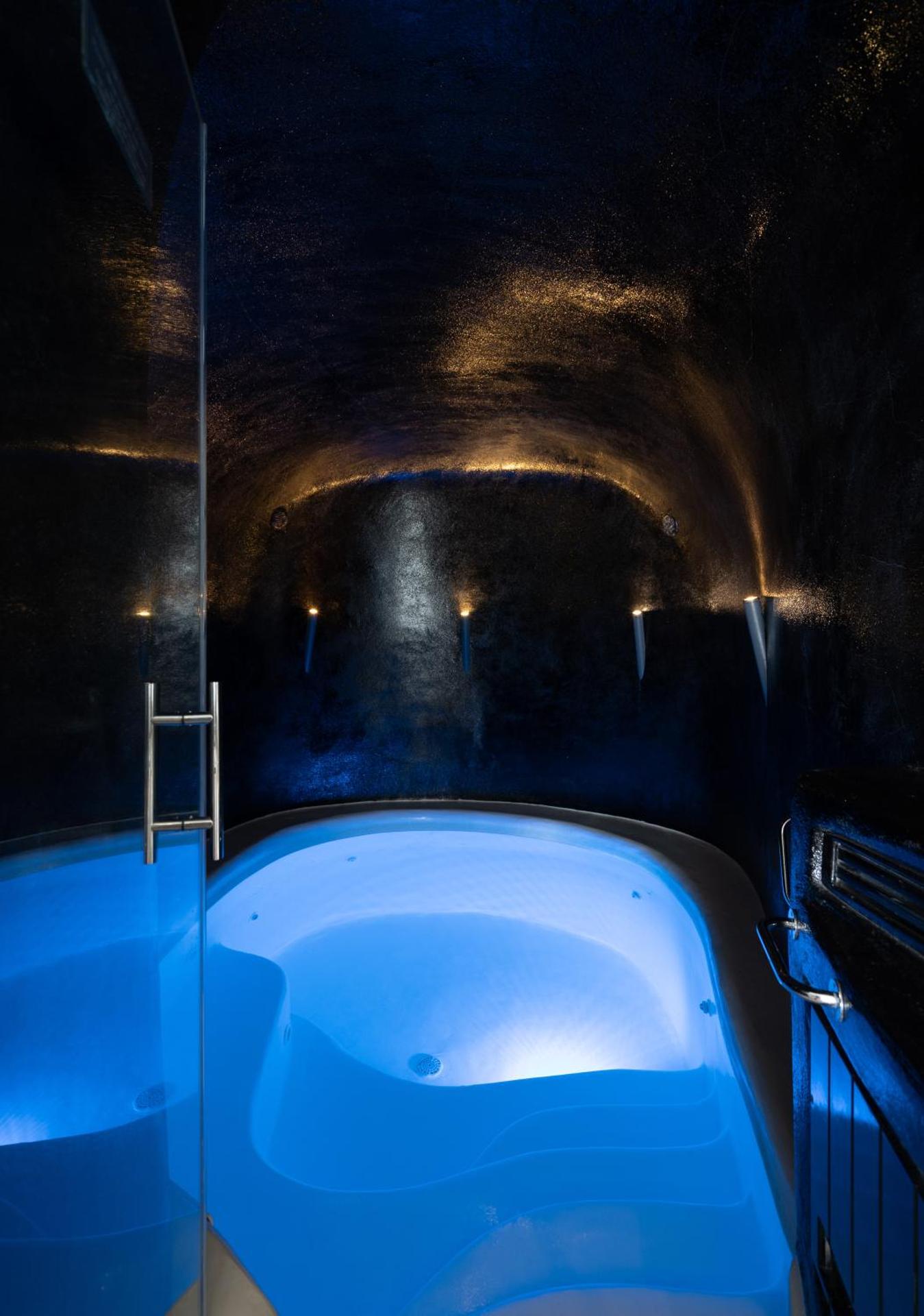 Dana Villas & Infinity Suites - Photo 48