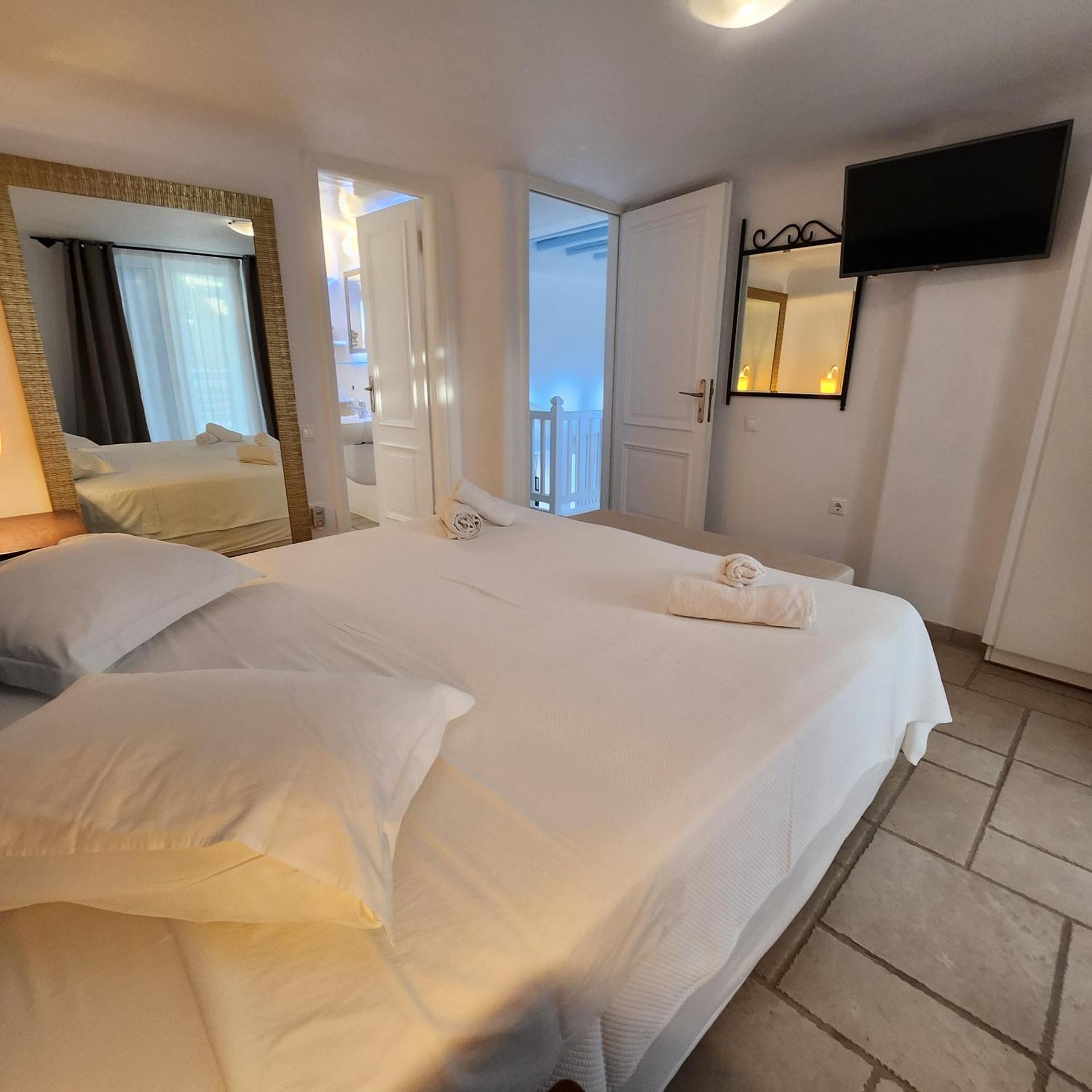 Mykonian Iros Suites & Villas - Photo 56