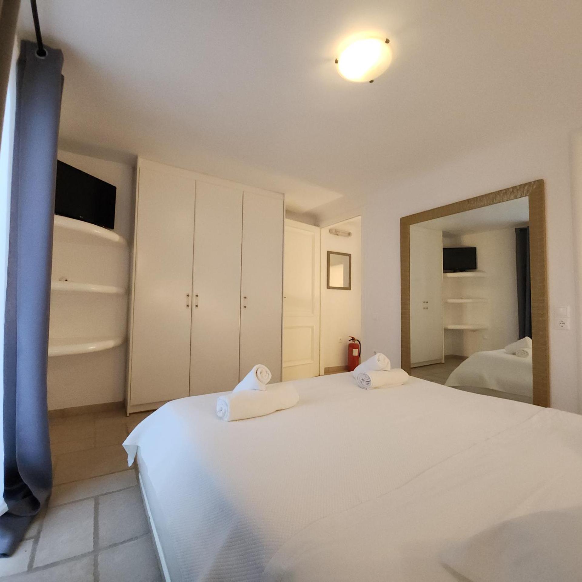 Mykonian Iros Suites & Villas - Photo 84