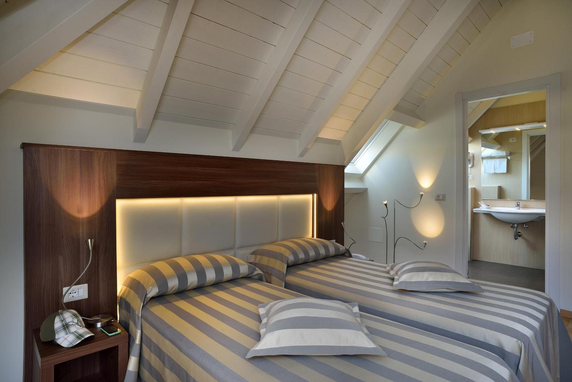Astor Hotel - Photo 33