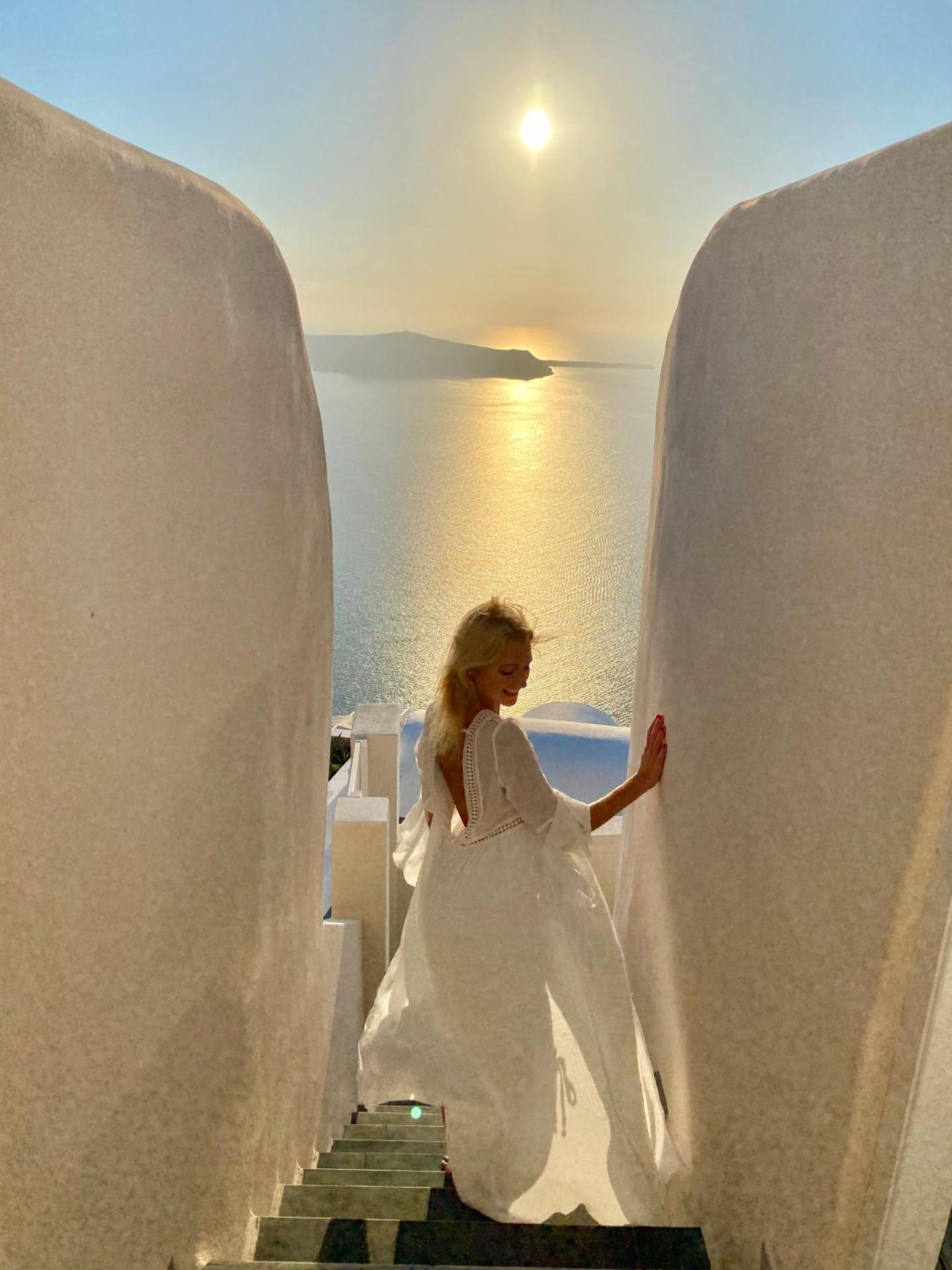 Galaxy Suites & Villas - Photo 16