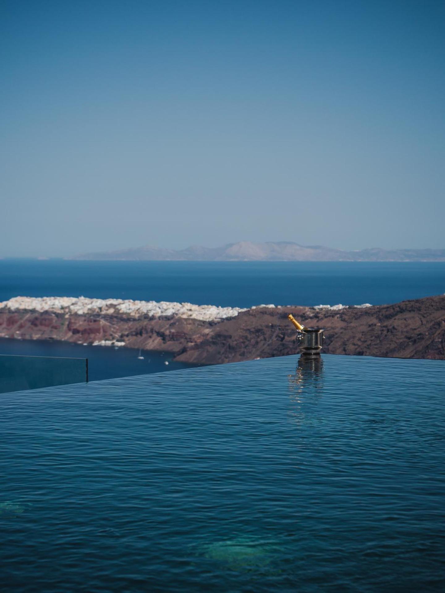 Galaxy Suites & Villas - Photo 124