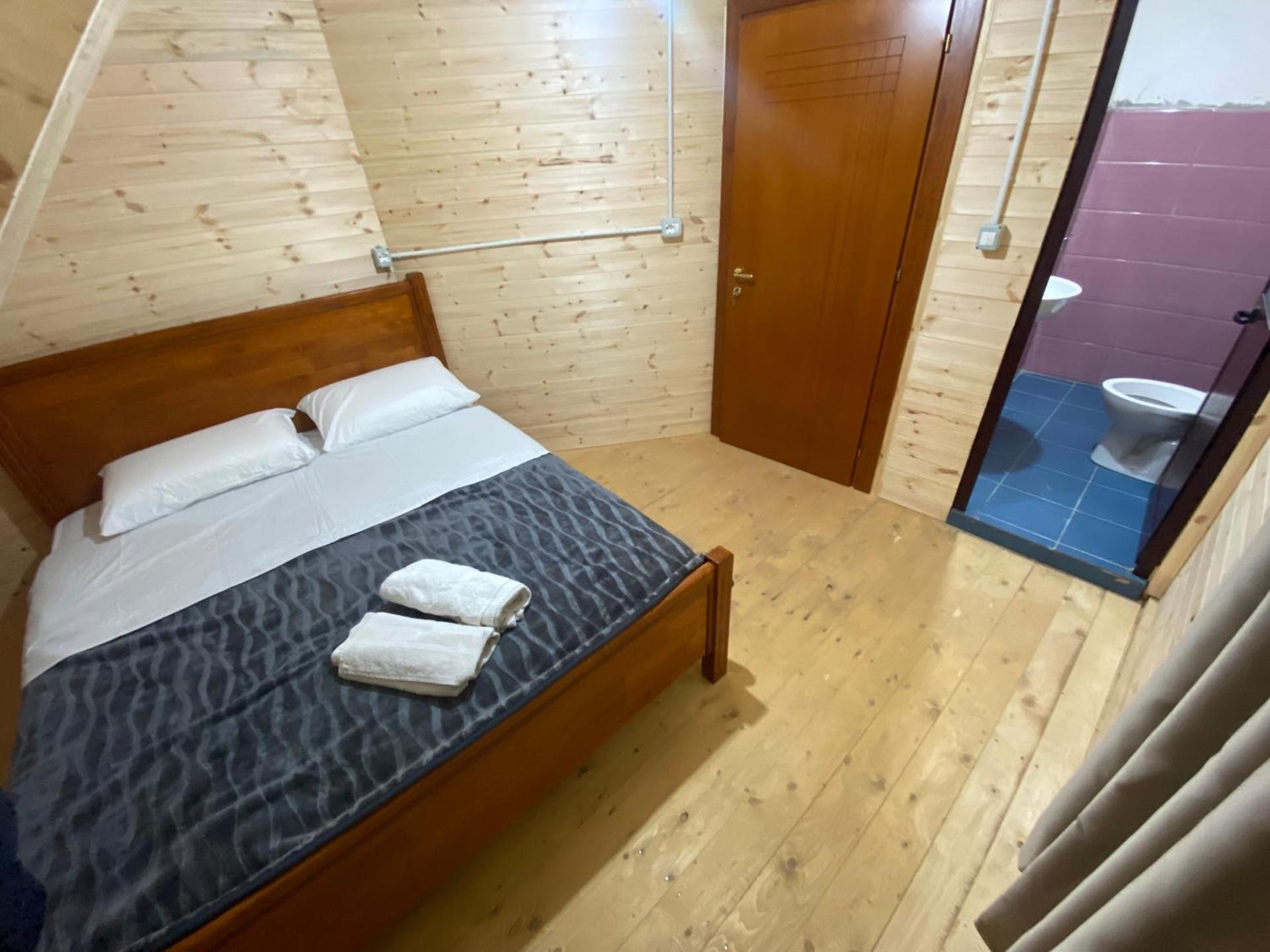 Riverside Komani Lake - Photo 79